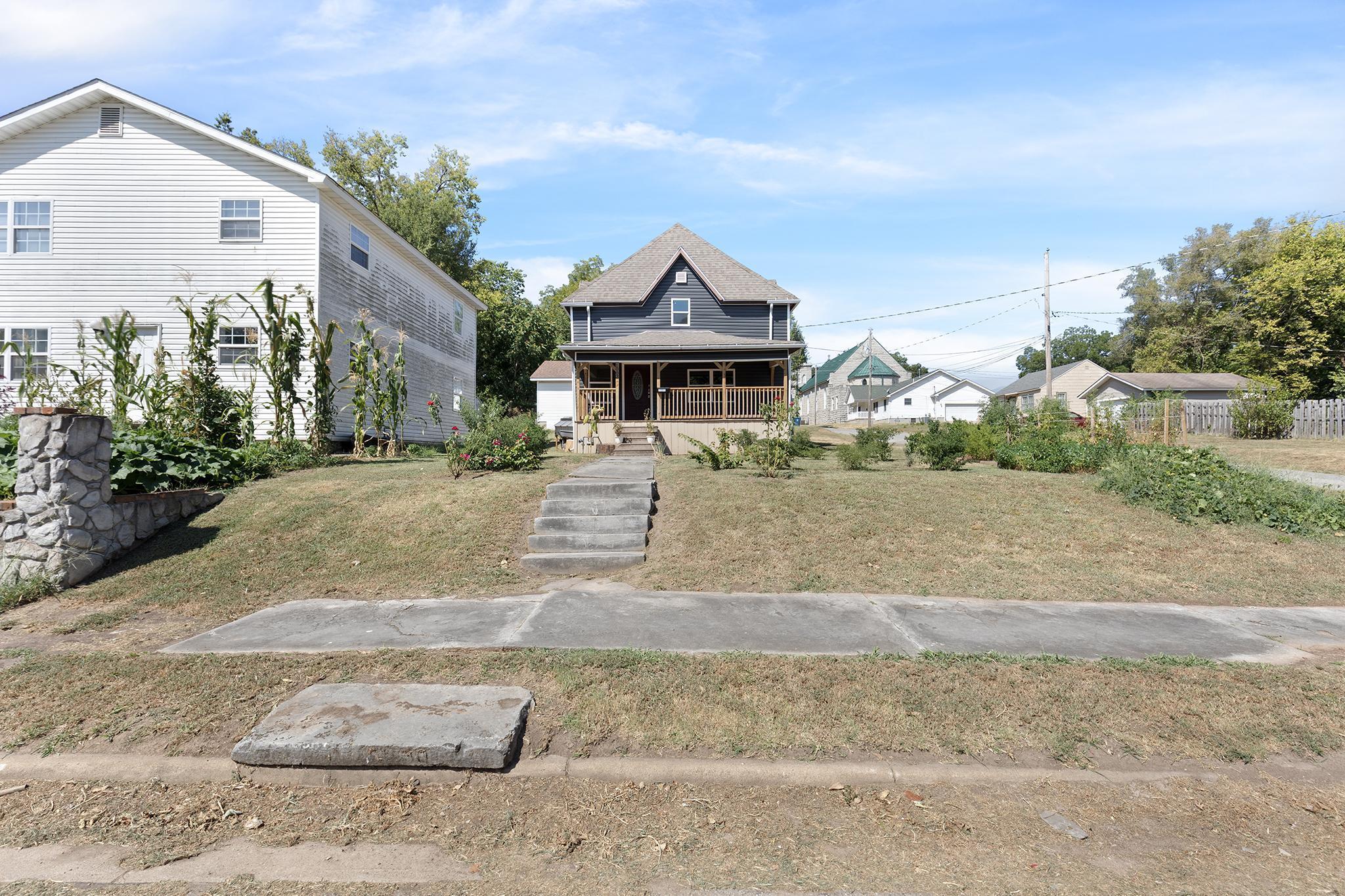 1003 South Fulton Street Property Photo 16