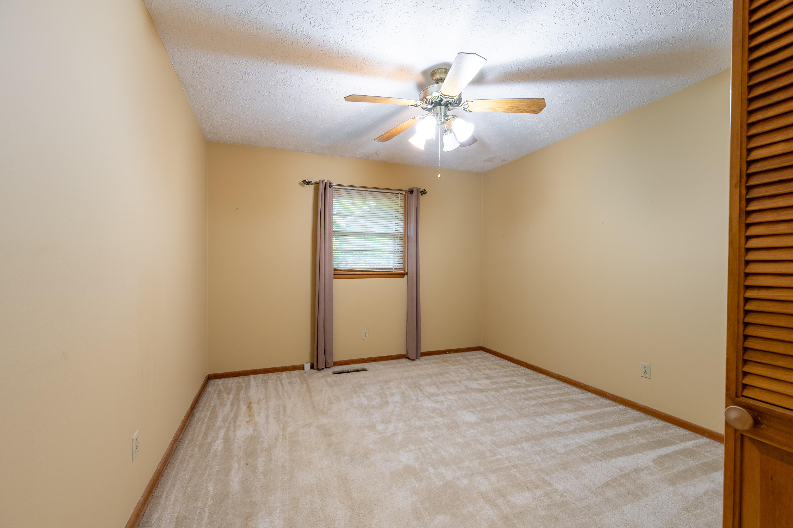 4008 West Grimes Street Property Photo 26