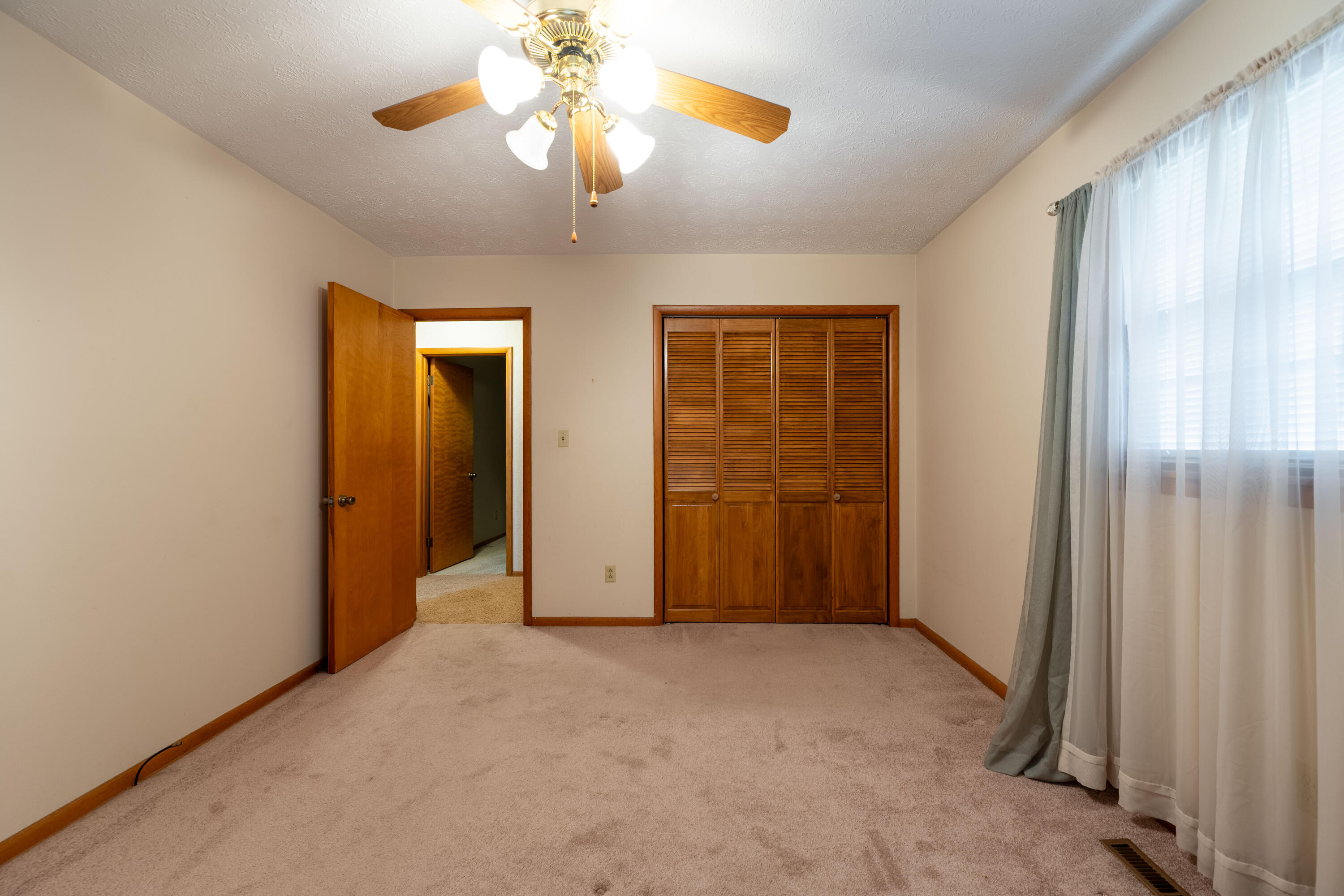 4008 West Grimes Street Property Photo 31