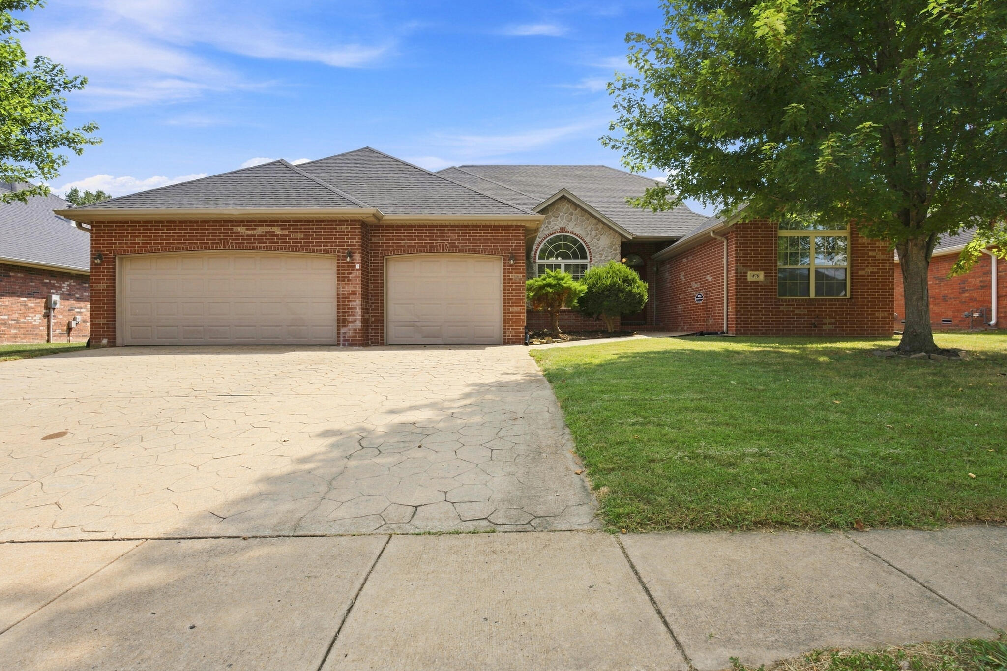 478 East Sequoia Street Property Photo 1