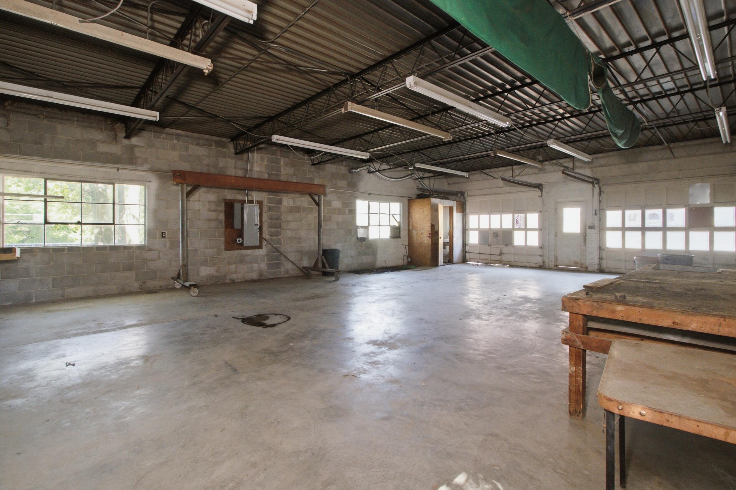 902 South Hill Street Property Photo 18