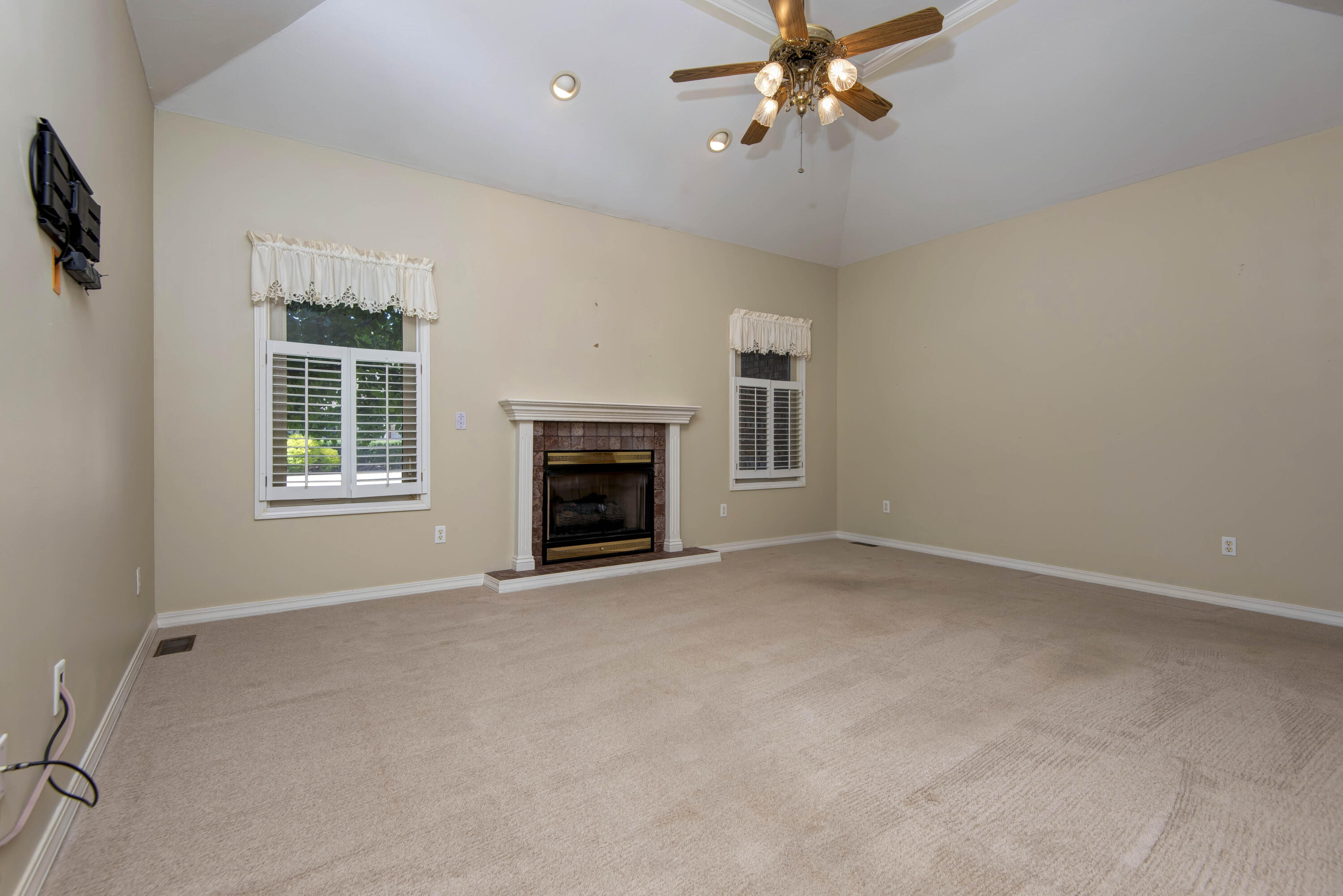 8650 Interlochen Drive Property Photo 5