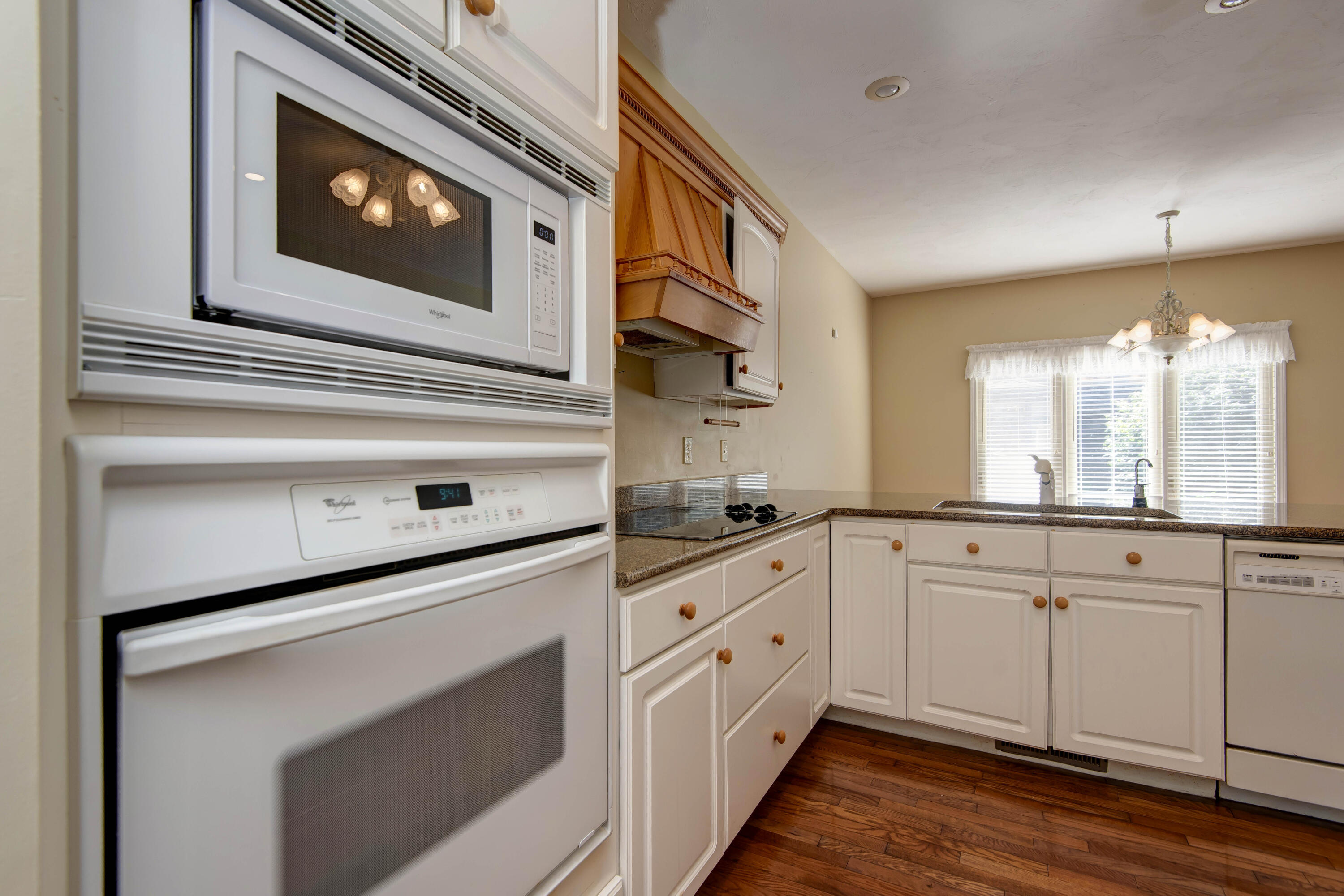 8650 Interlochen Drive Property Photo 12