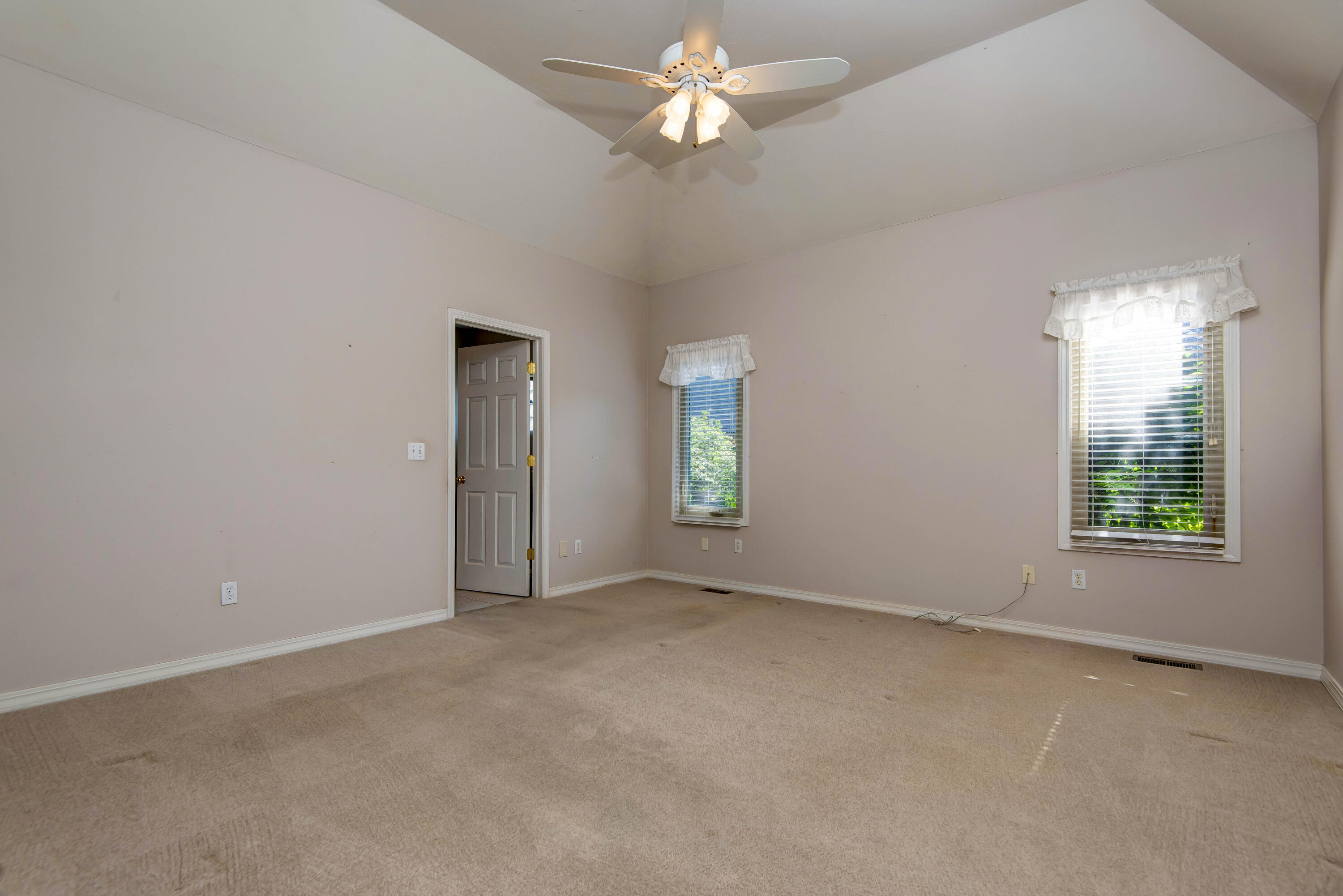 8650 Interlochen Drive Property Photo 18