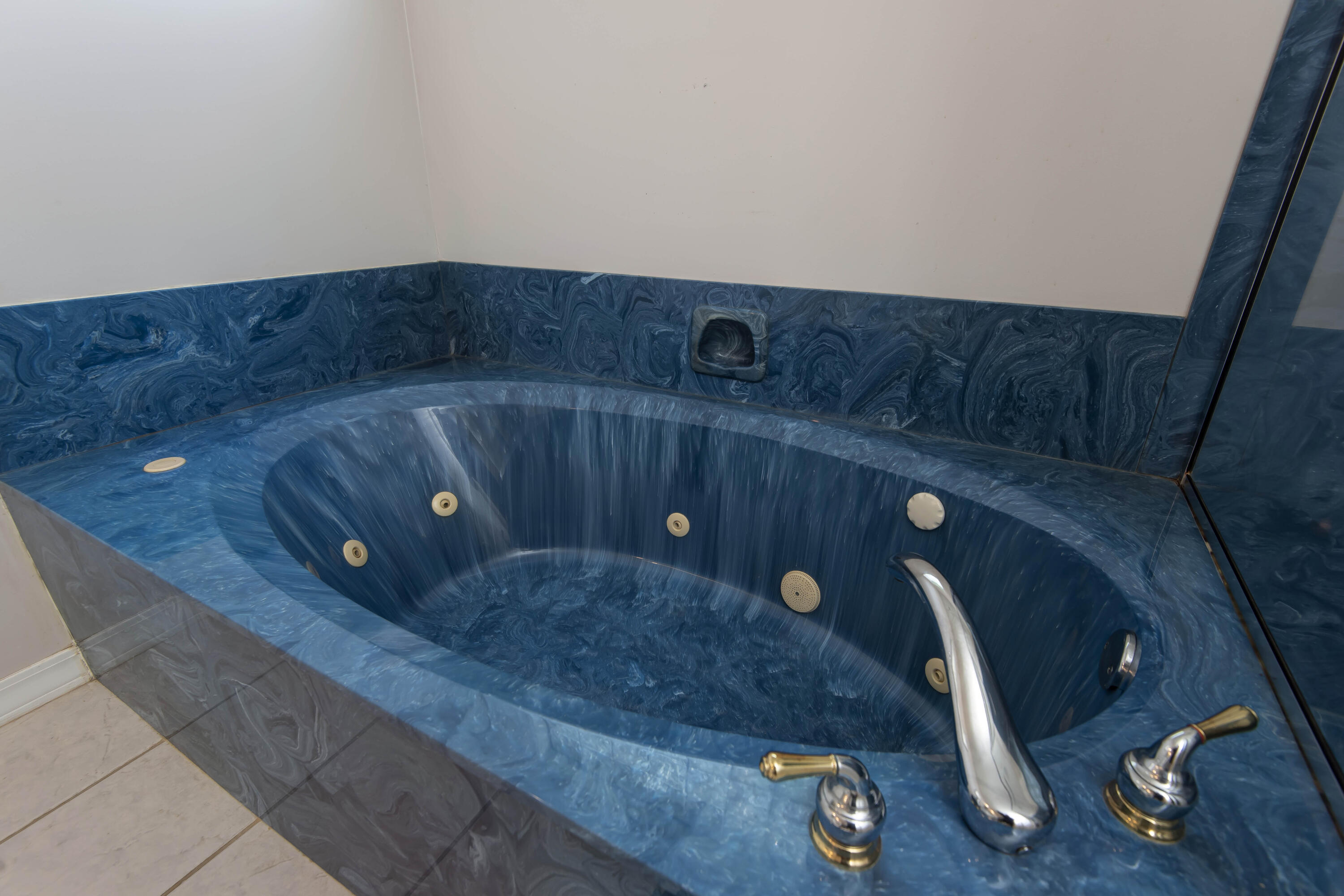 8650 Interlochen Drive Property Photo 21