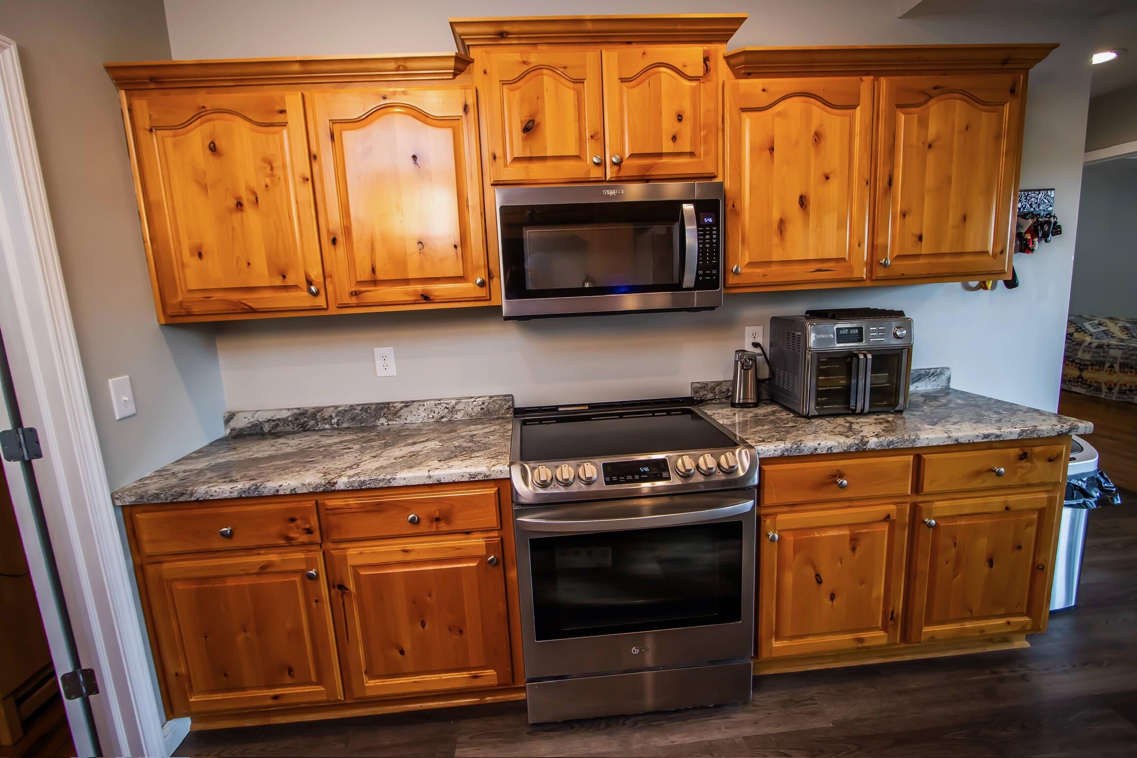 523 South Magen Street Property Photo 15