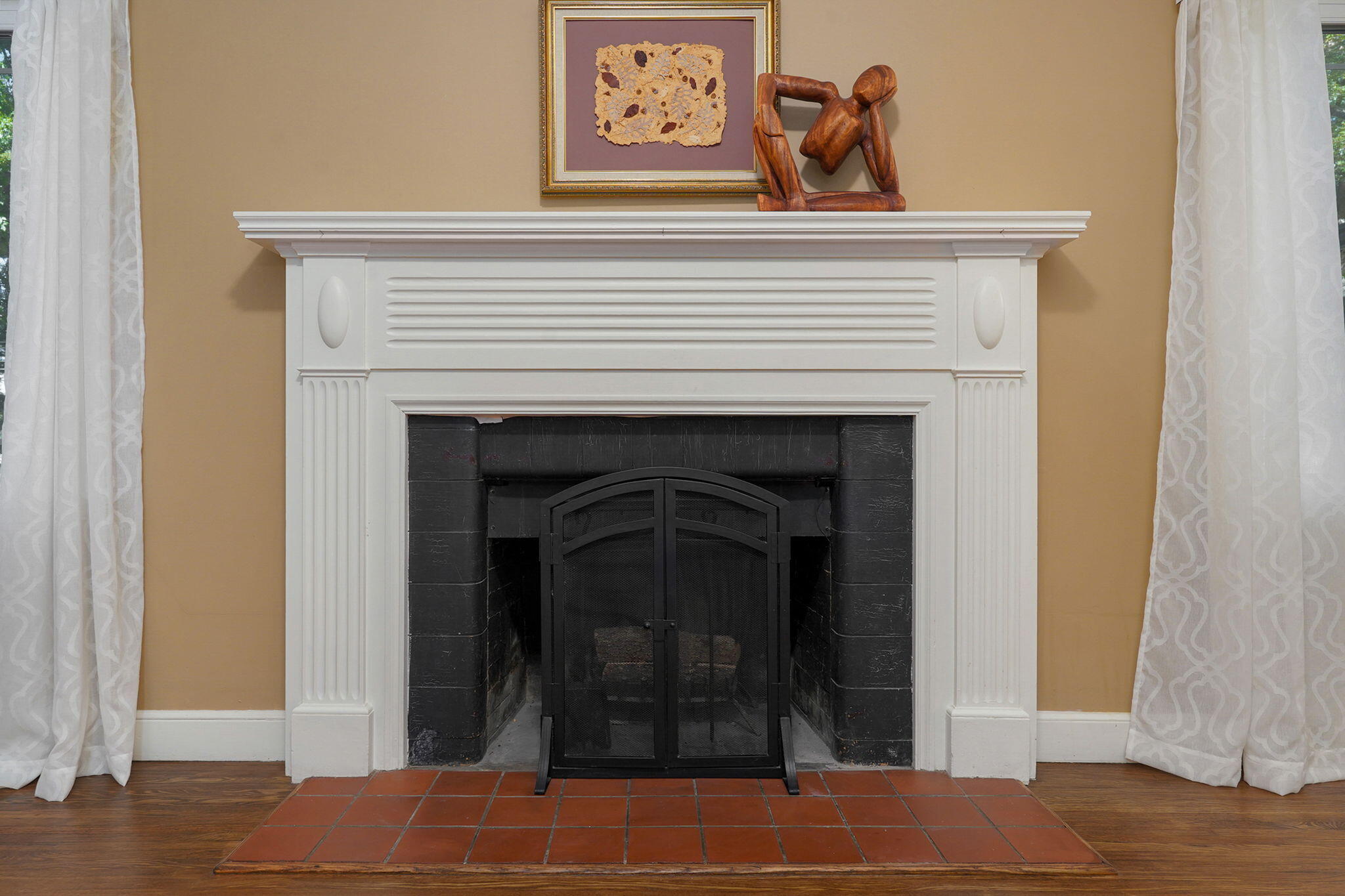 2042 South Holland Avenue Property Photo 12