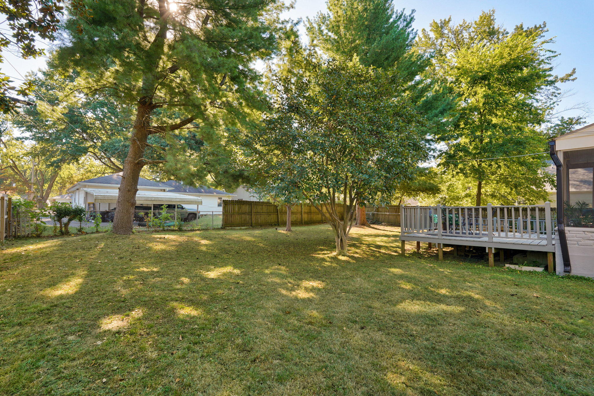 2042 South Holland Avenue Property Photo 40