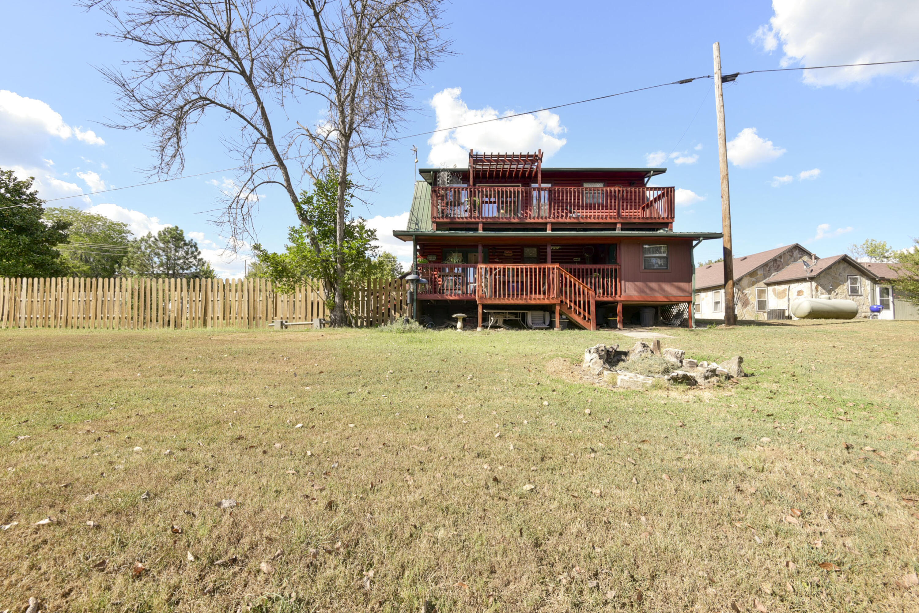 18715 Fr 2285 Property Photo 3