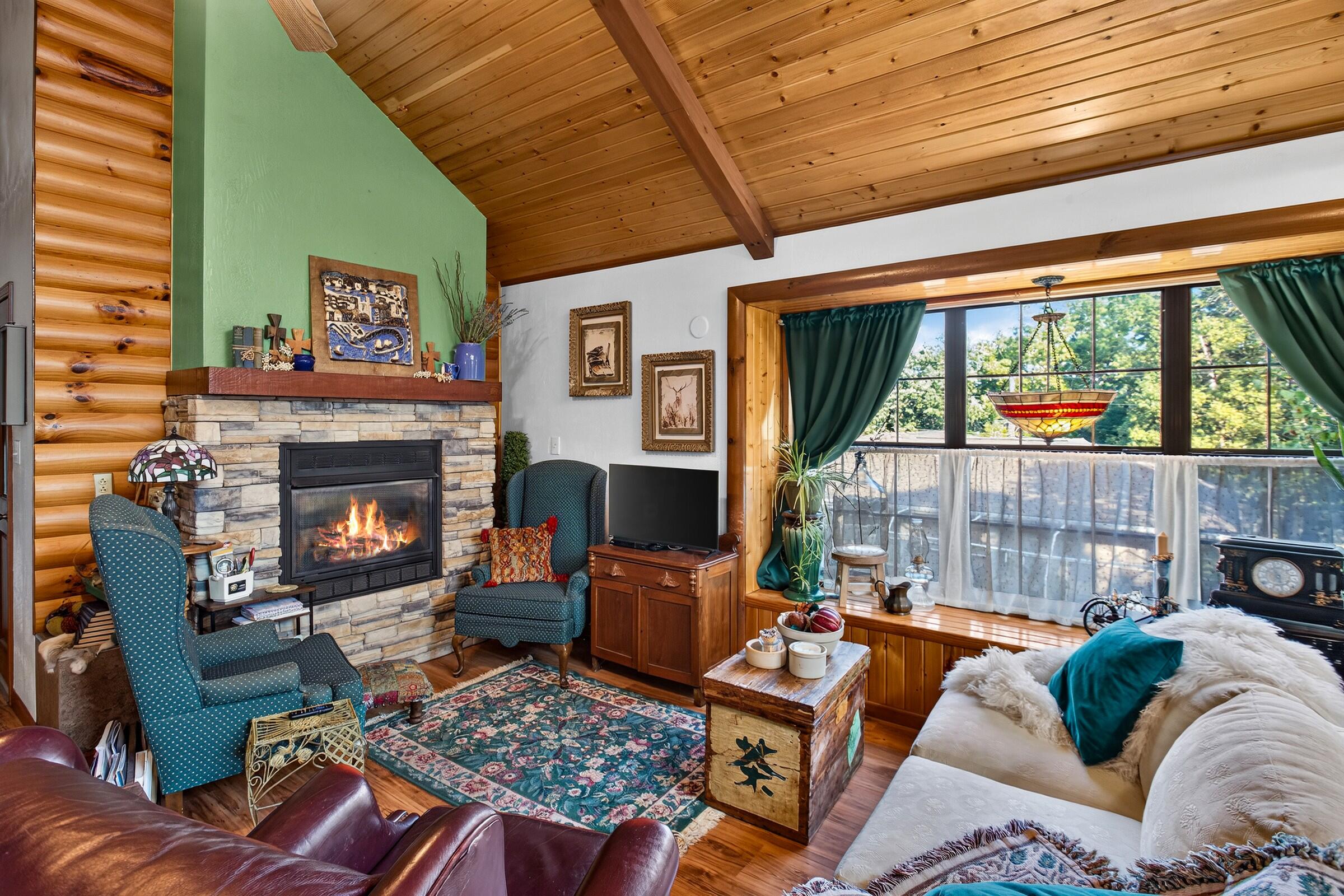161 Cedar Lane Property Photo 4