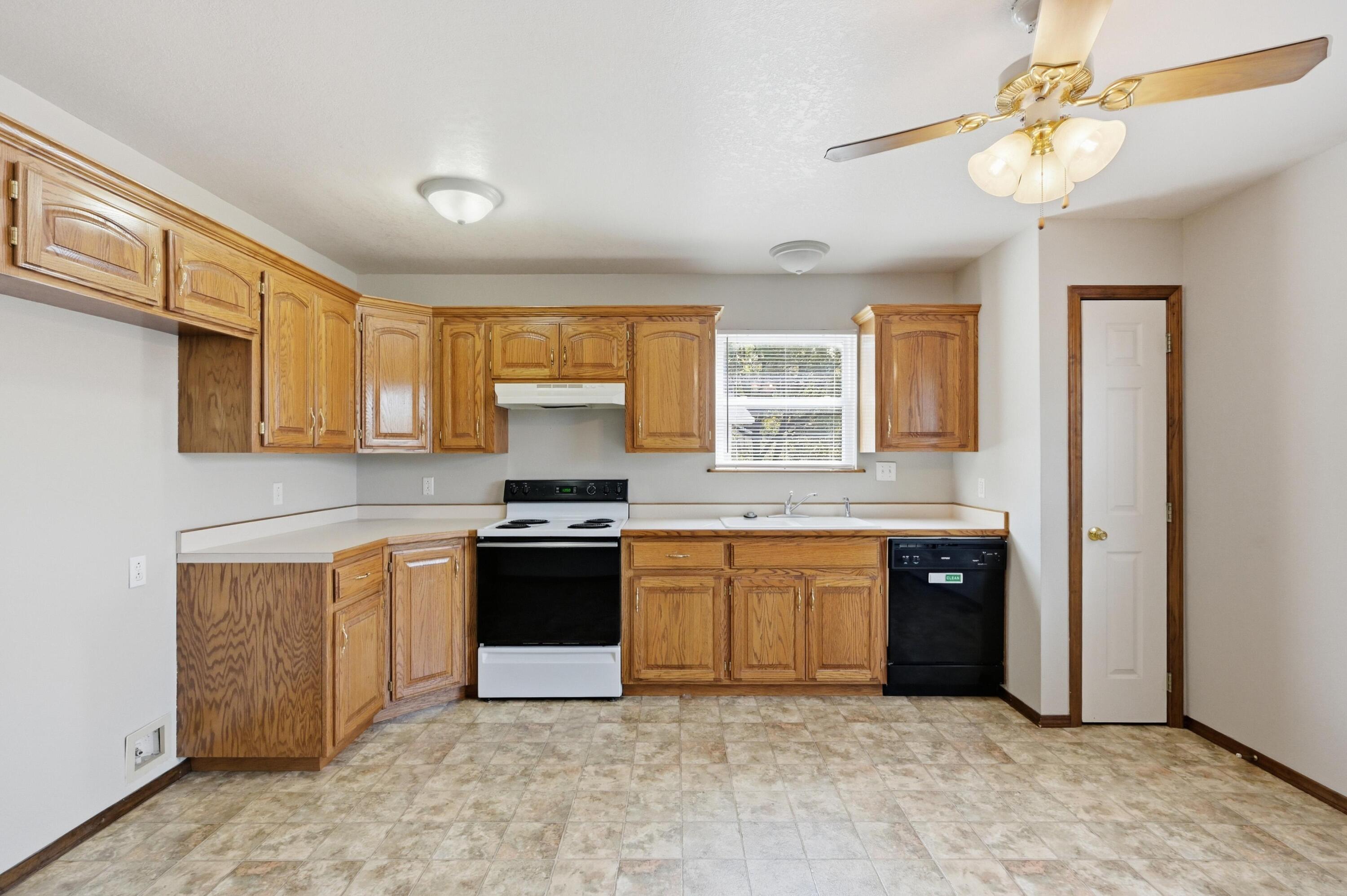 1808 Rachel Drive Property Photo 16