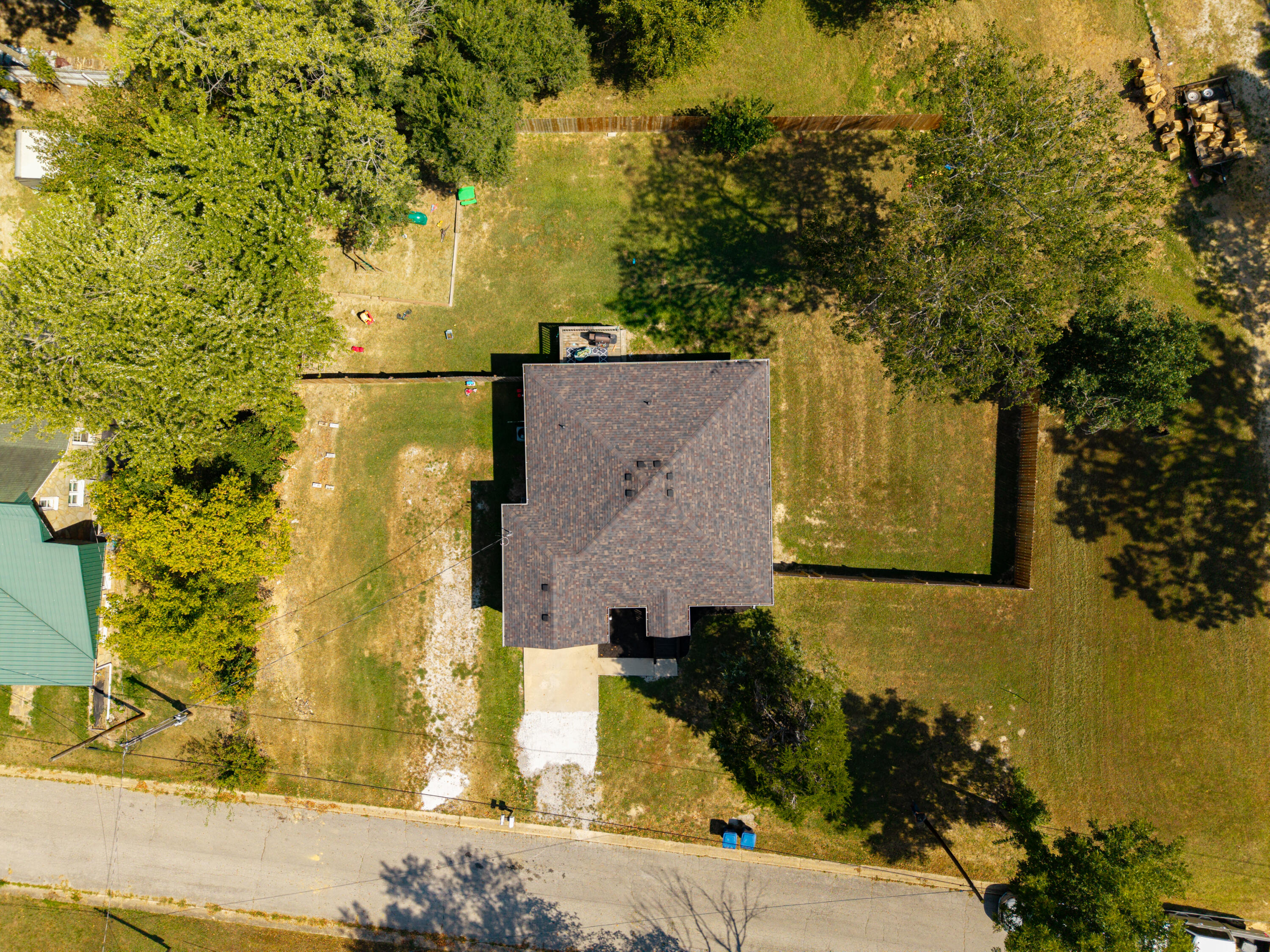 616 East Jordan Street Property Photo 28