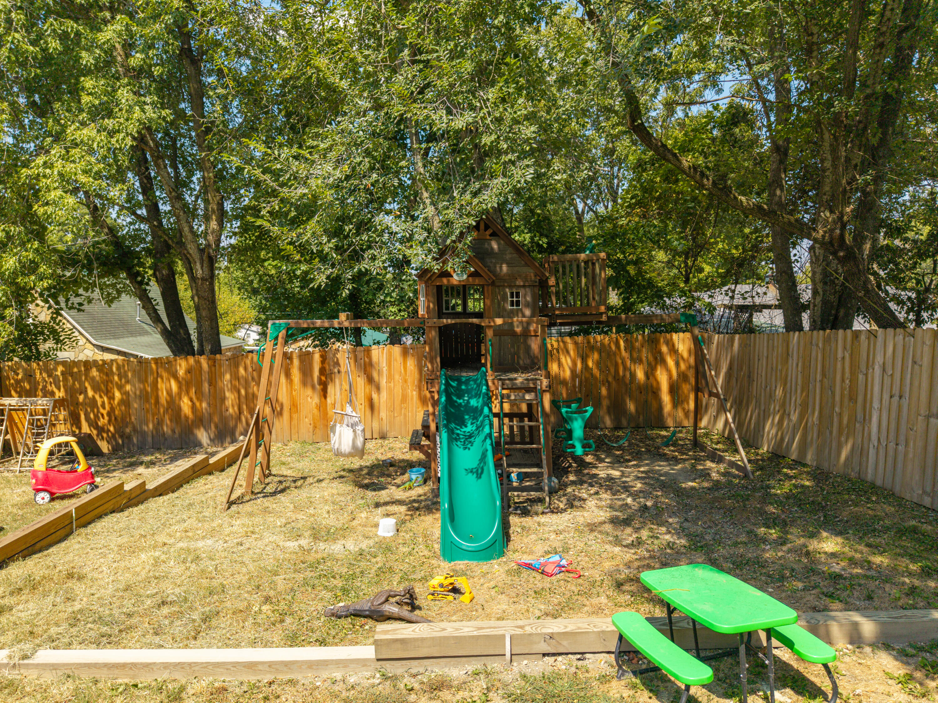 616 East Jordan Street Property Photo 35