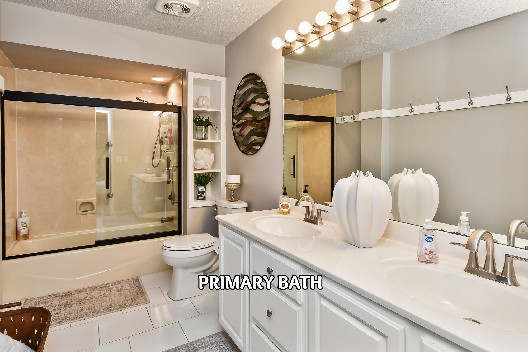 350 South John Q Hammons Parkway 7-b Property Photo 12