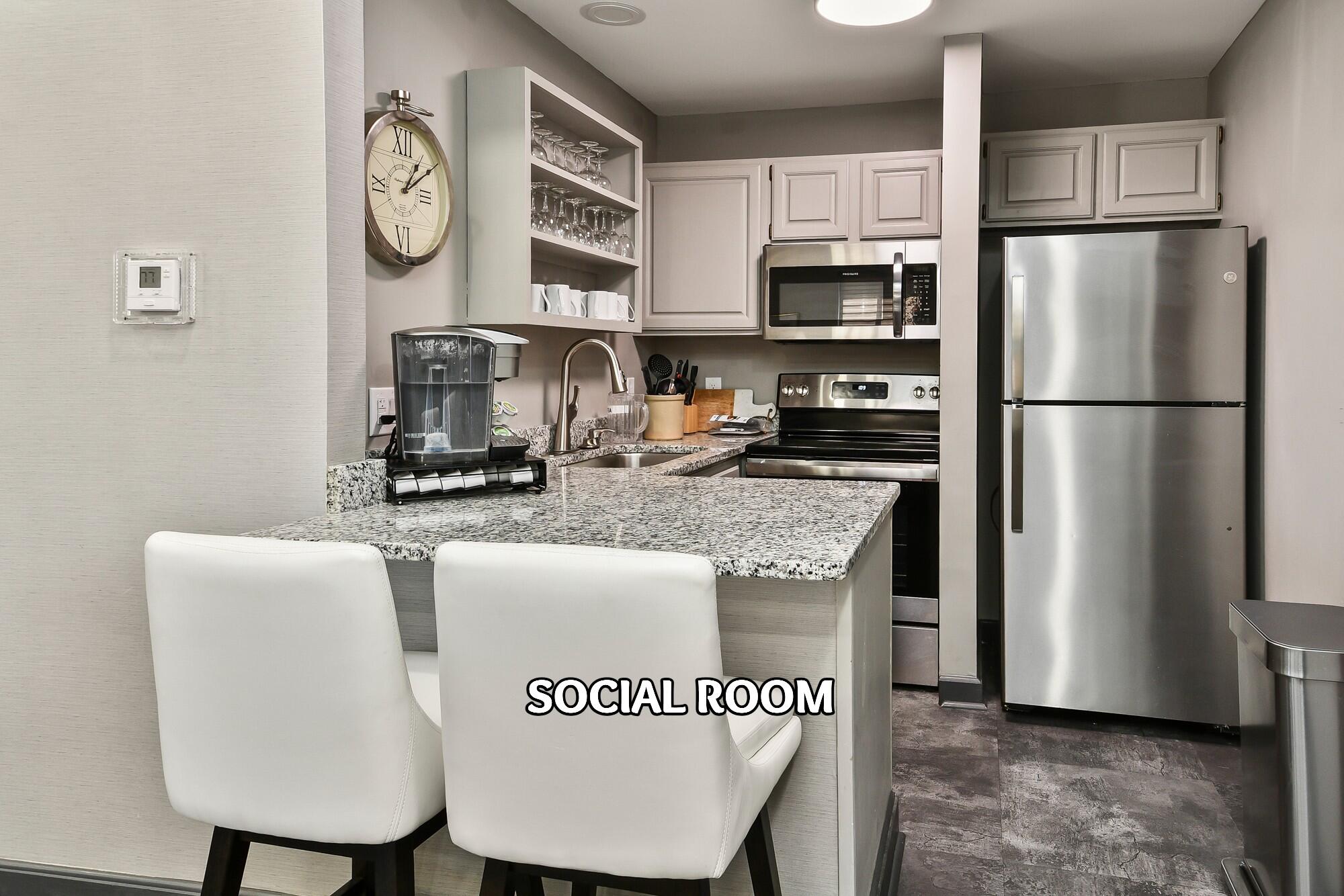 350 South John Q Hammons Parkway 7-b Property Photo 41