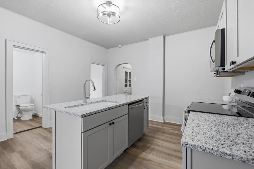 2017 South Pearl Avenue Property Photo 7