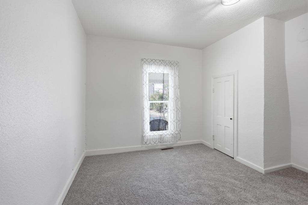 2017 South Pearl Avenue Property Photo 10