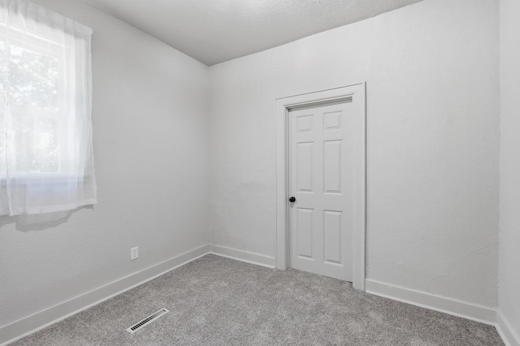 2017 South Pearl Avenue Property Photo 15