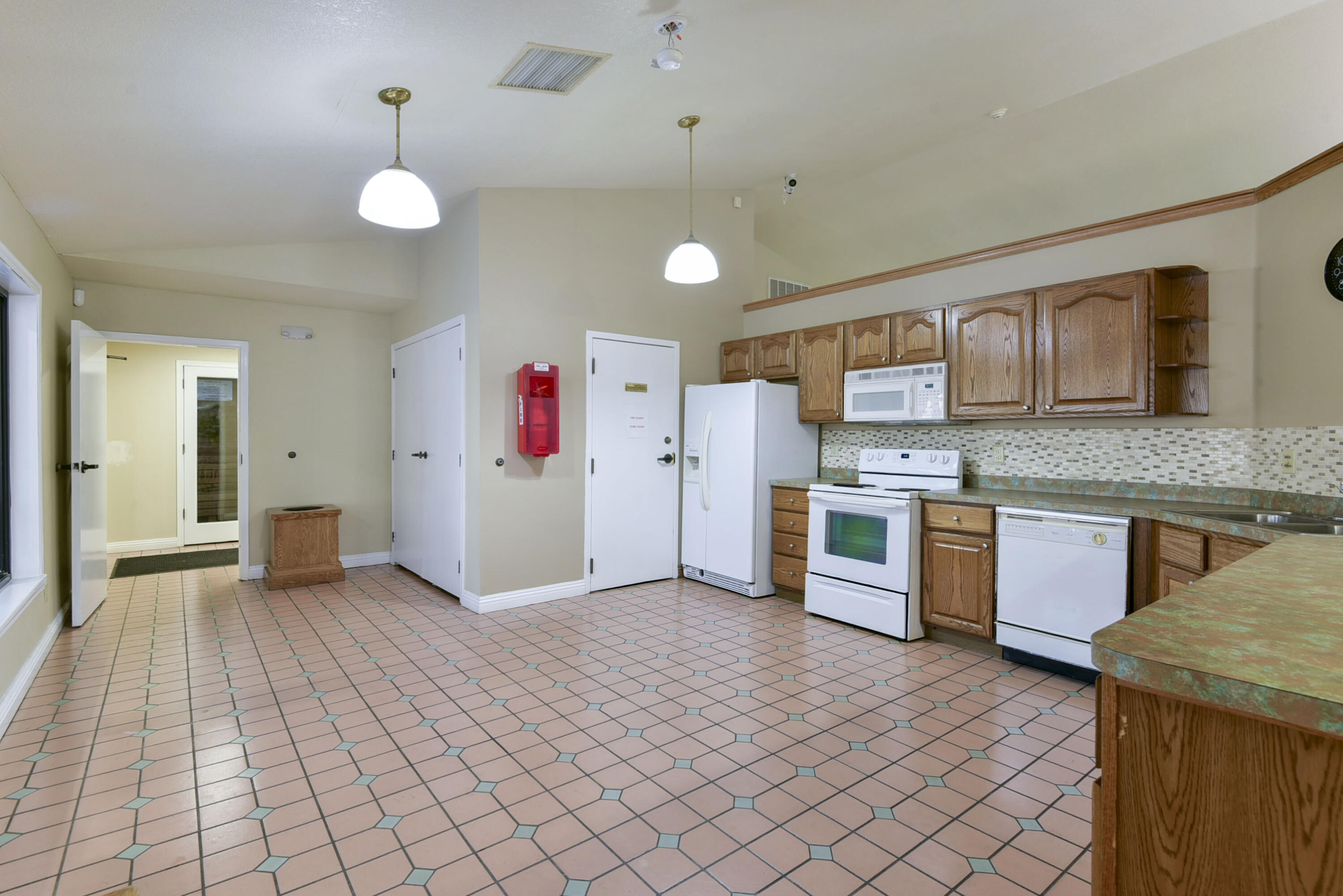 350 South Wildwood Drive Apt E6 Property Photo 24