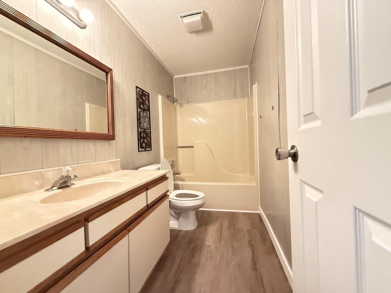 152 Turnberry Drive 6 Property Photo 13