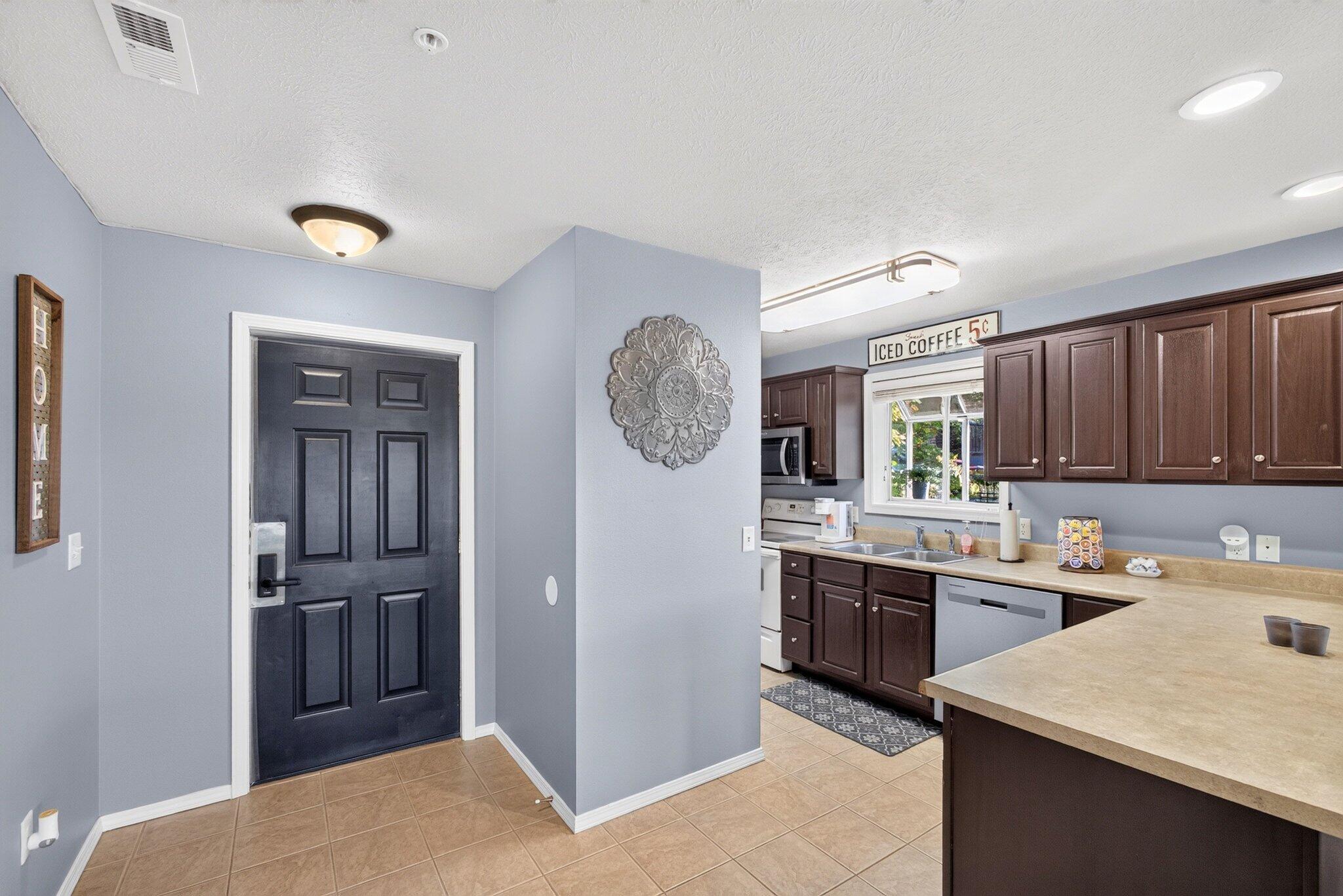 11 Par Lane Apt 3 Property Photo 3