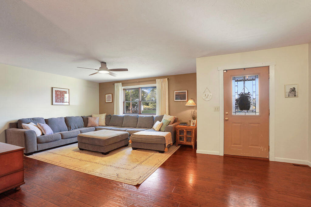 1348 Hickory Hills Drive Property Photo 11