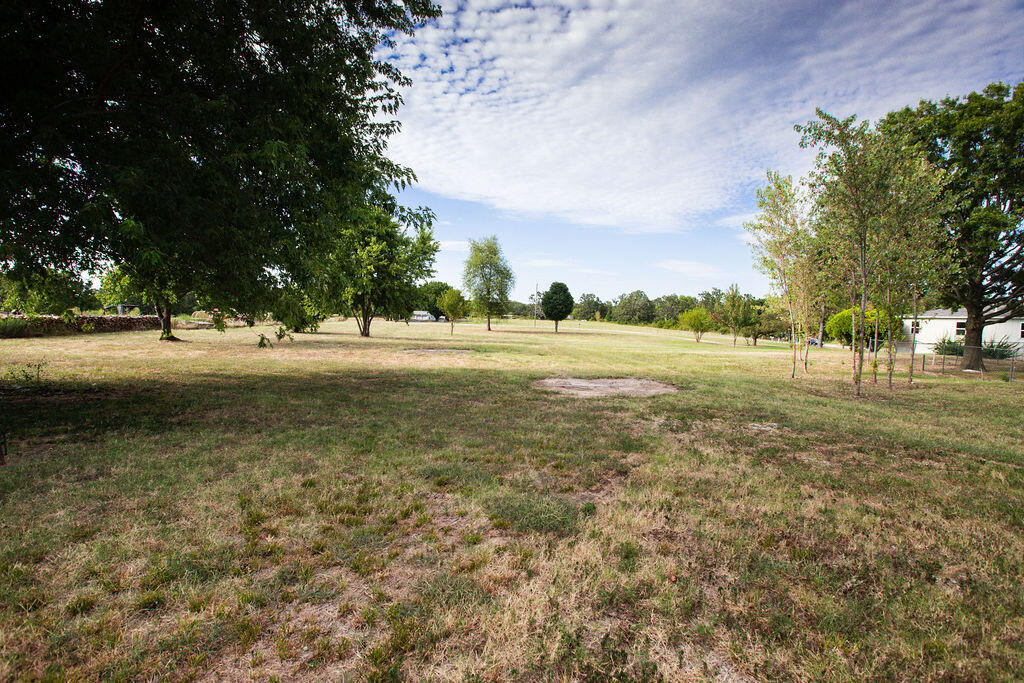 19307 Norway Road Property Photo 31