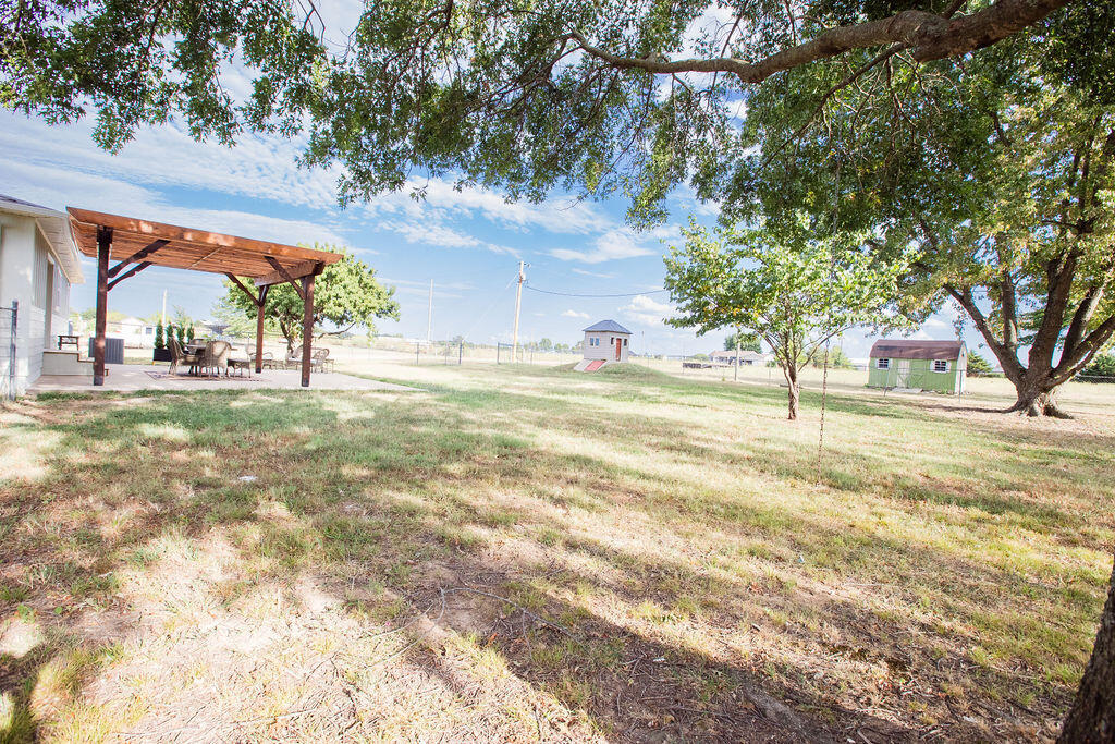 19307 Norway Road Property Photo 33