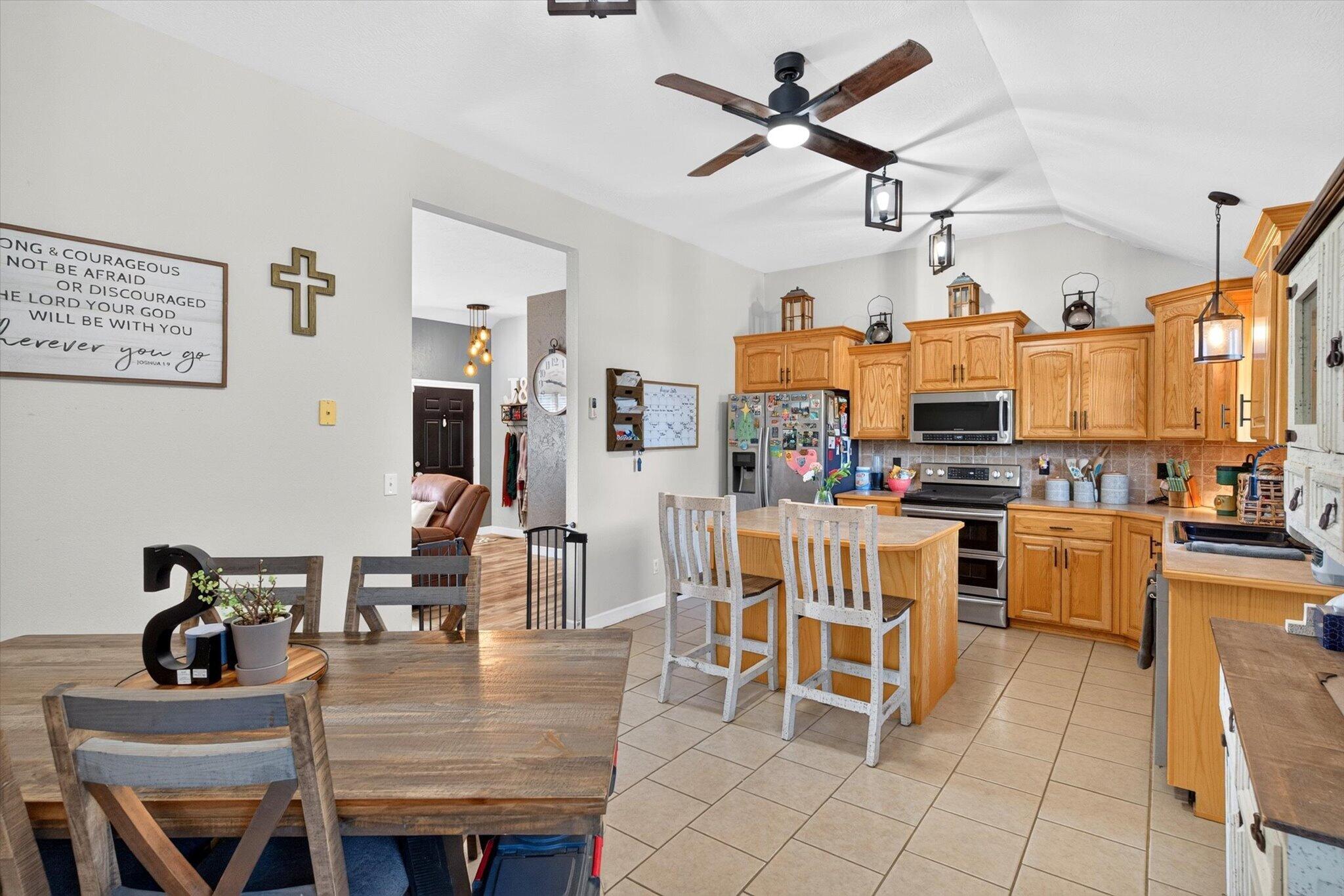 16268 Lawrence 1242 Property Photo 11