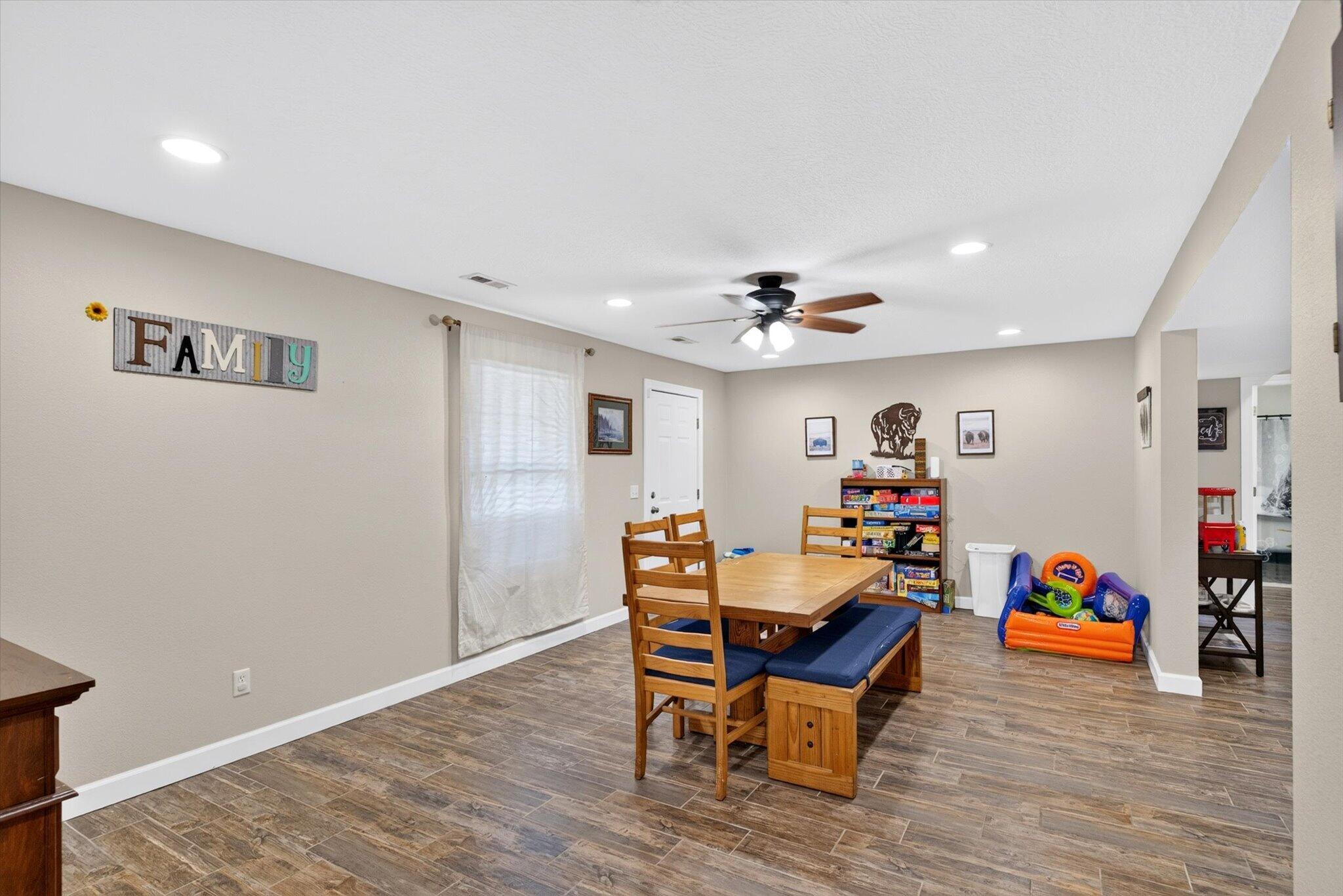 16268 Lawrence 1242 Property Photo 24