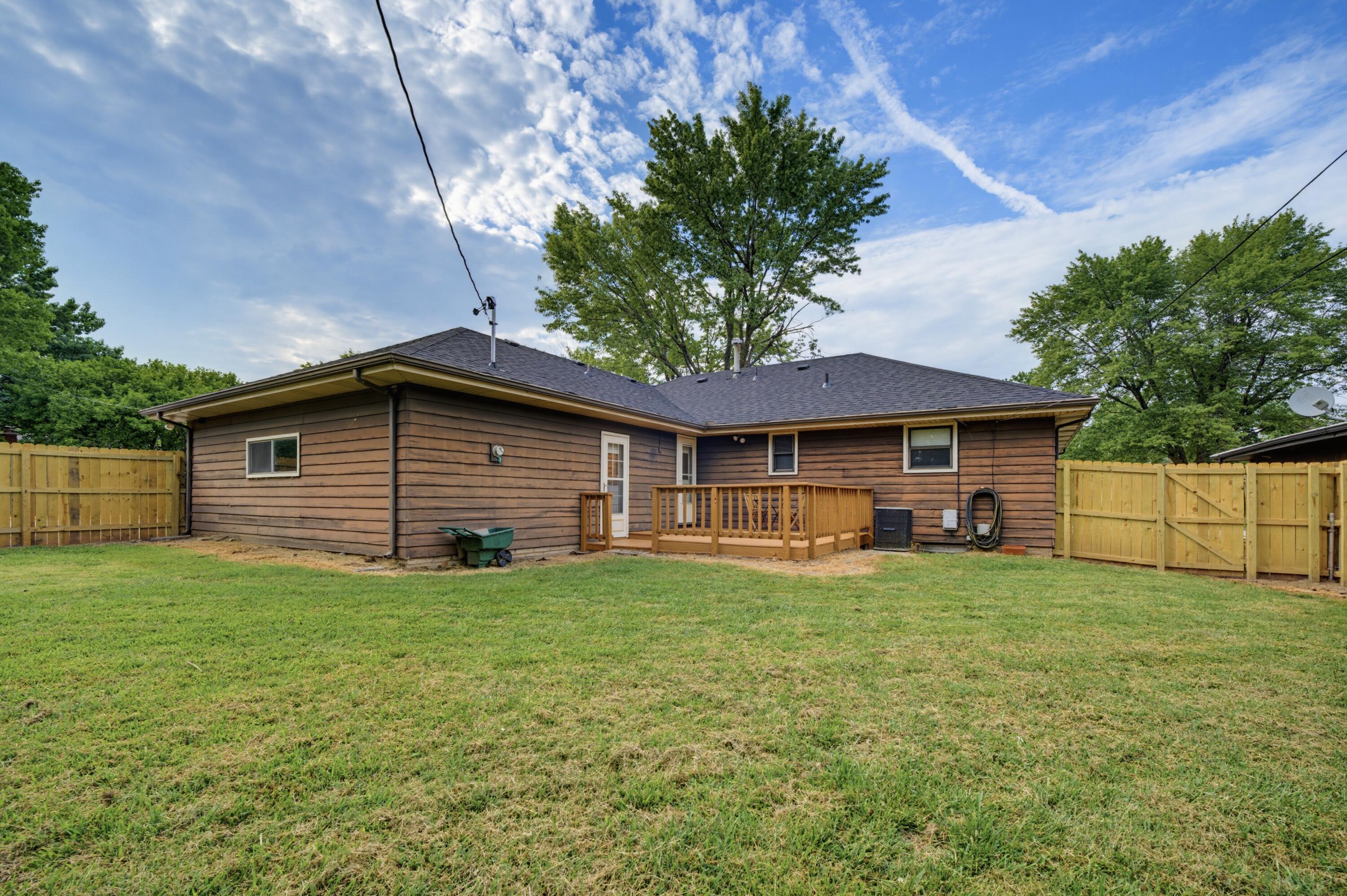 1210 East Woodland Street Property Photo 26