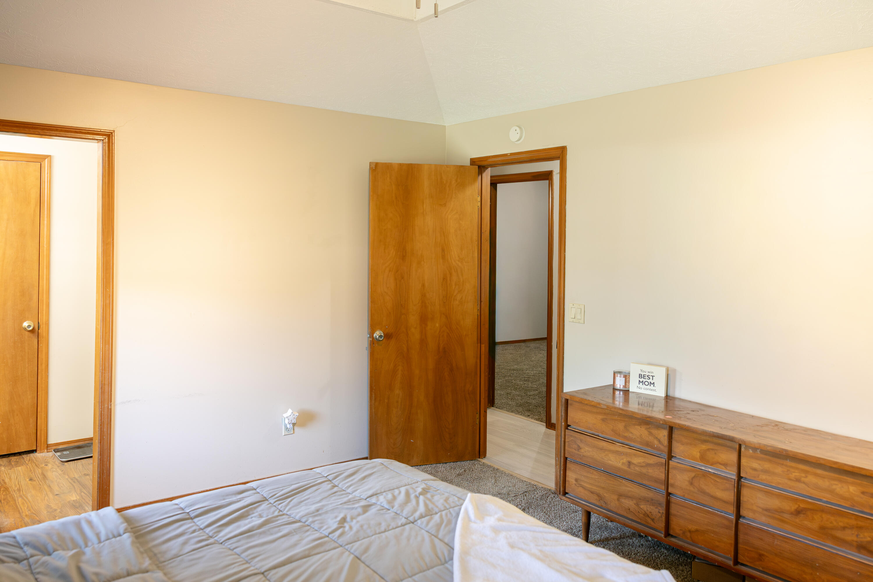 2099 West Nottingham Street Property Photo 14