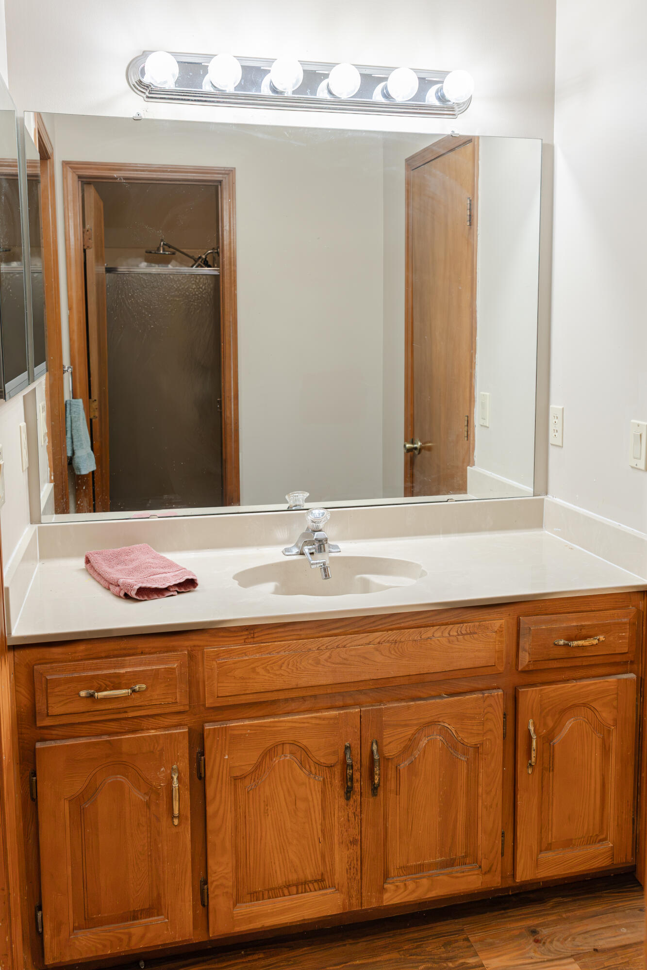2099 West Nottingham Street Property Photo 15