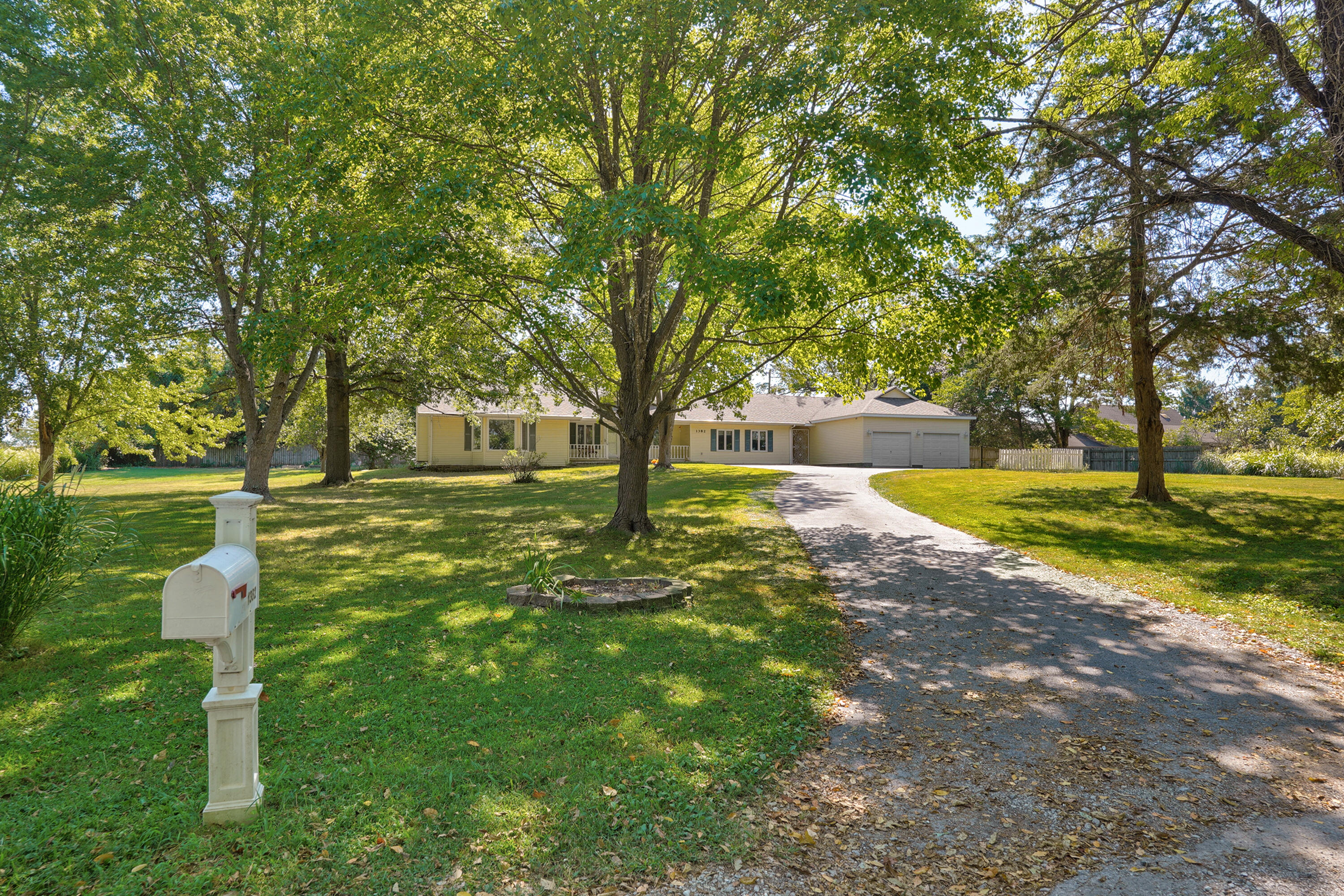 1382 Emerald Hills Drive Property Photo 1