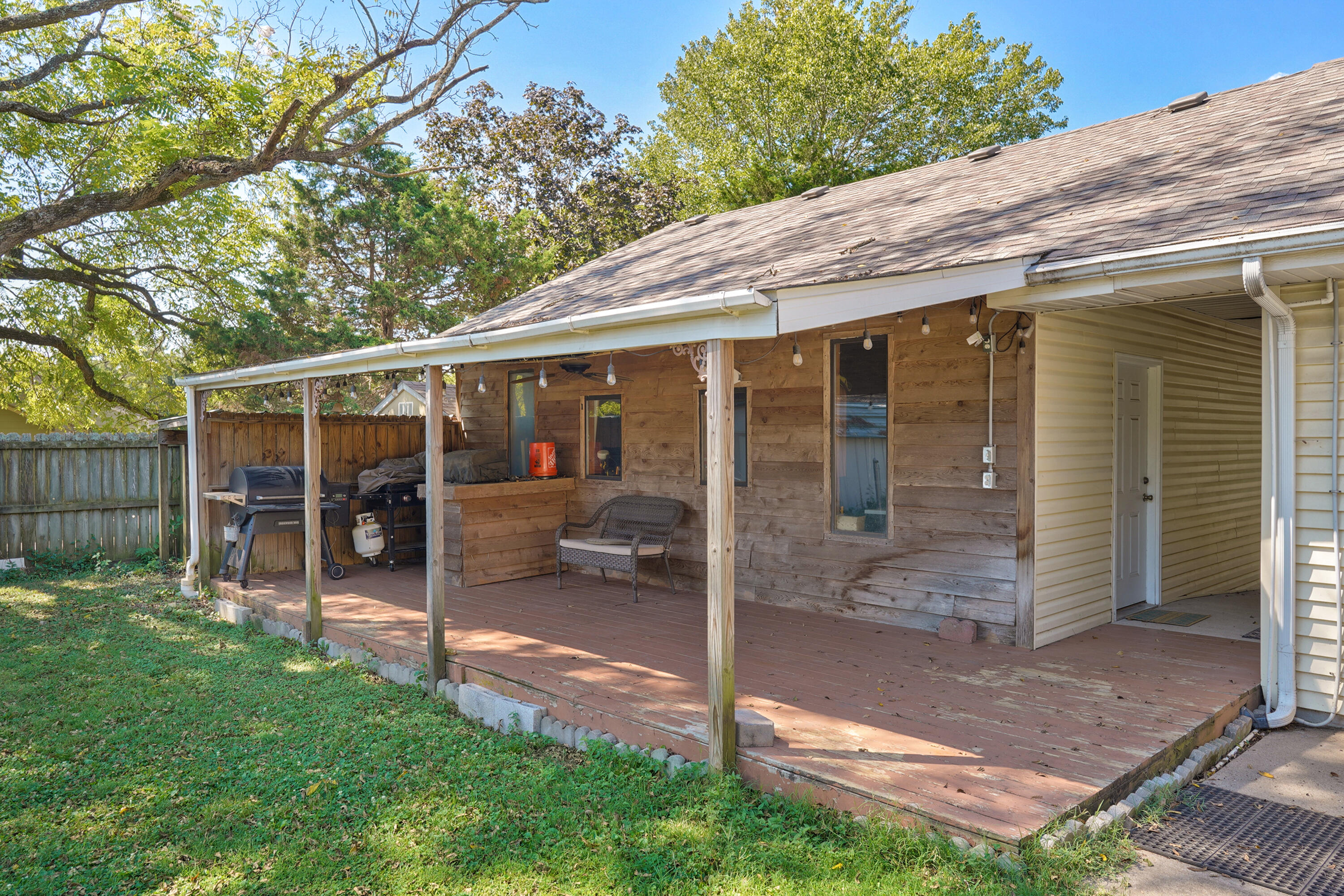 1382 Emerald Hills Drive Property Photo 35