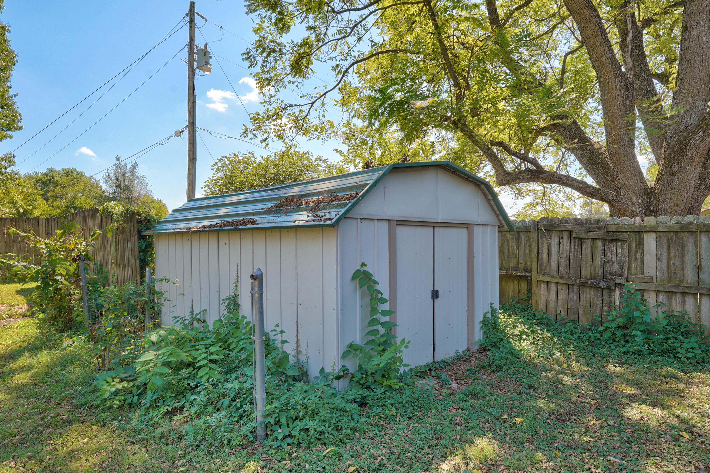 1382 Emerald Hills Drive Property Photo 37