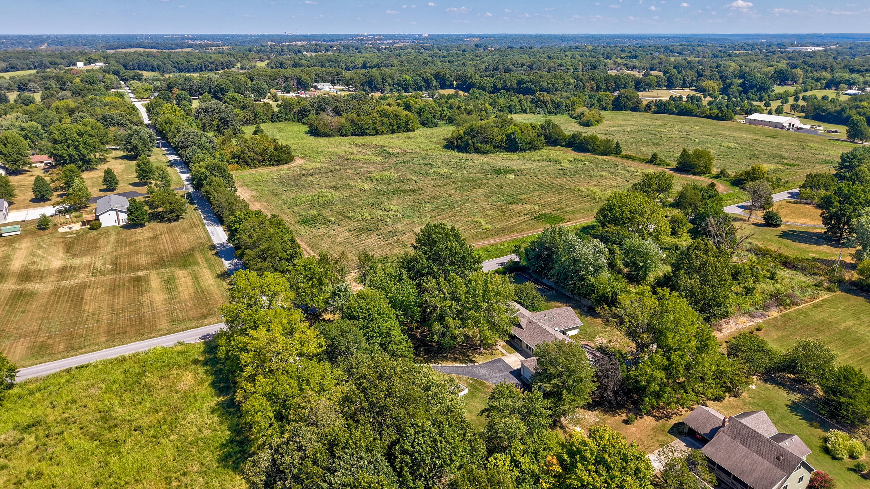 1382 Emerald Hills Drive Property Photo 43