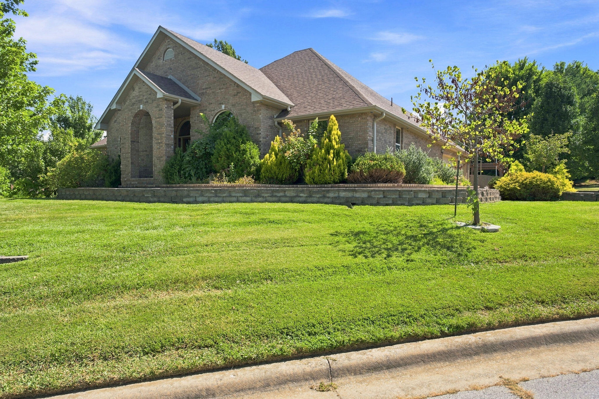 615 Canary Way Property Photo 1