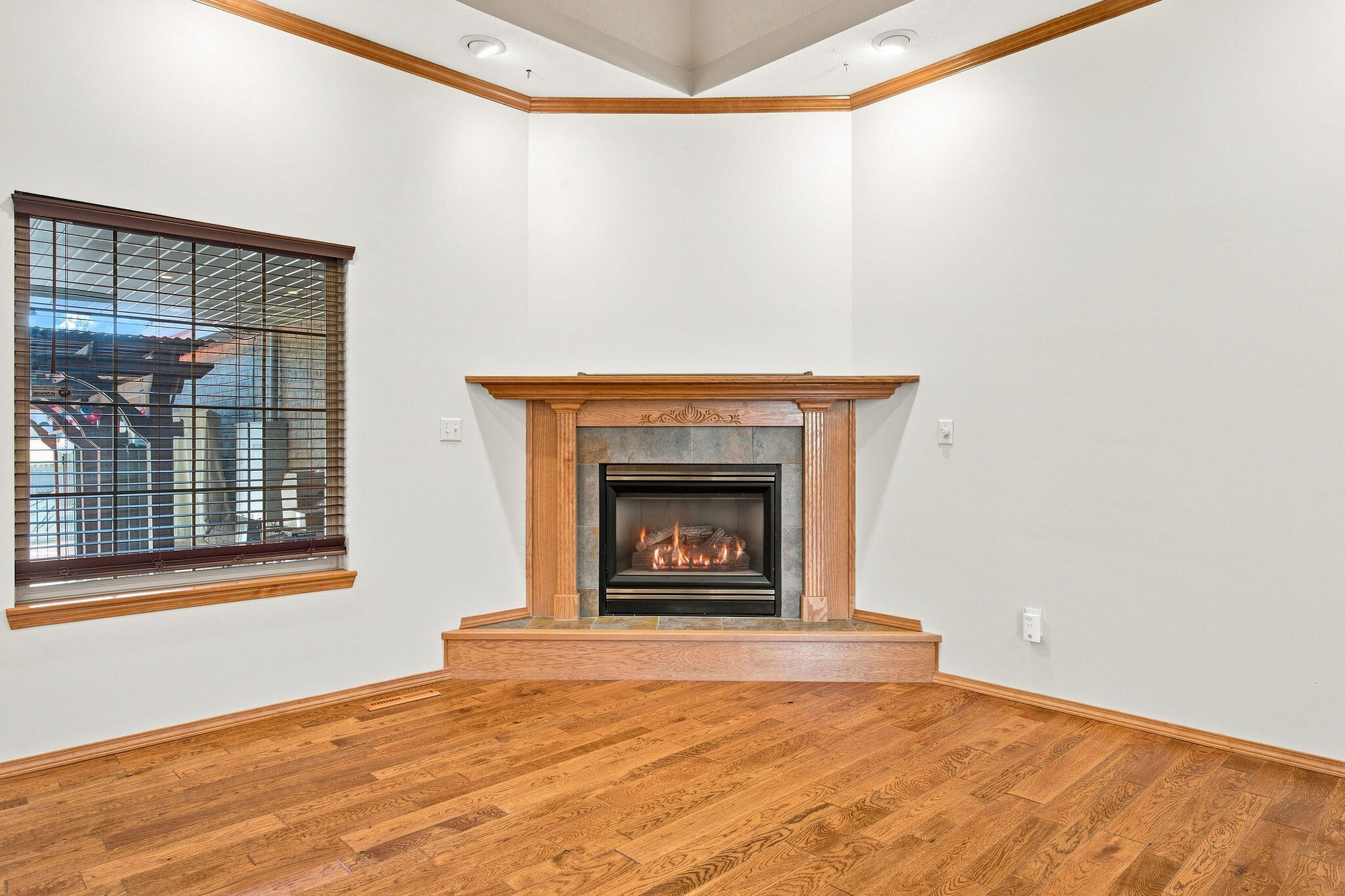 615 Canary Way Property Photo 10
