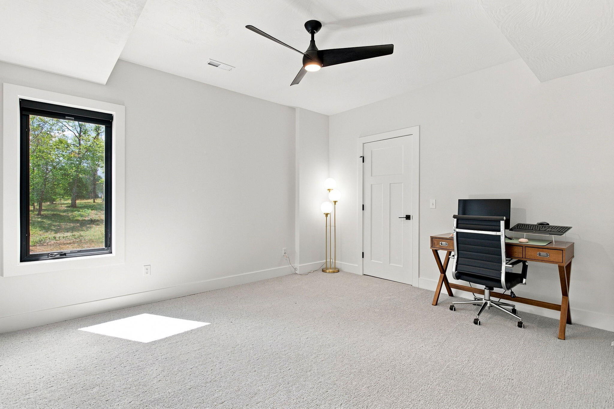 6164 South Hampton Avenue Property Photo 51