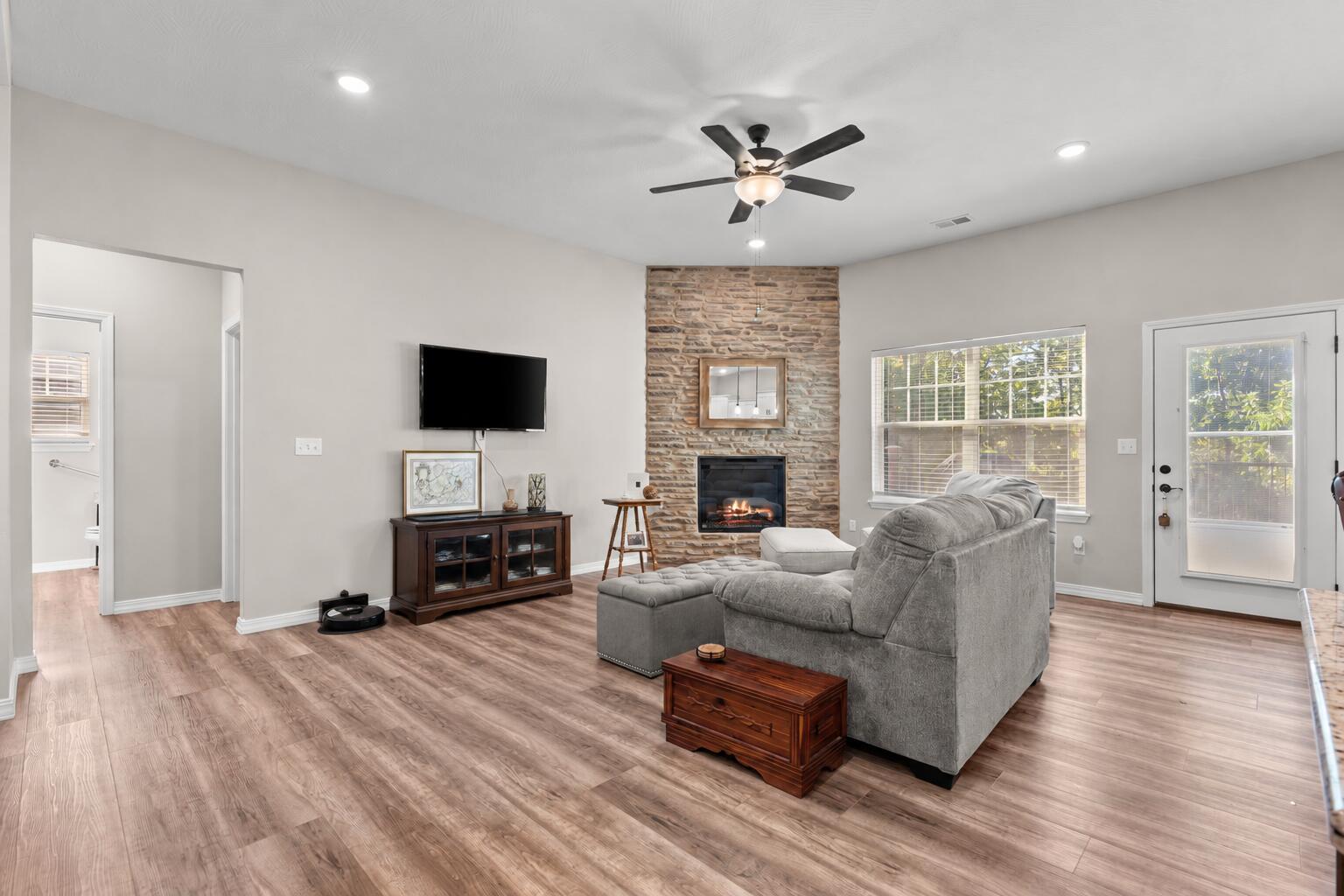 49 East Pine Lane Property Photo 14