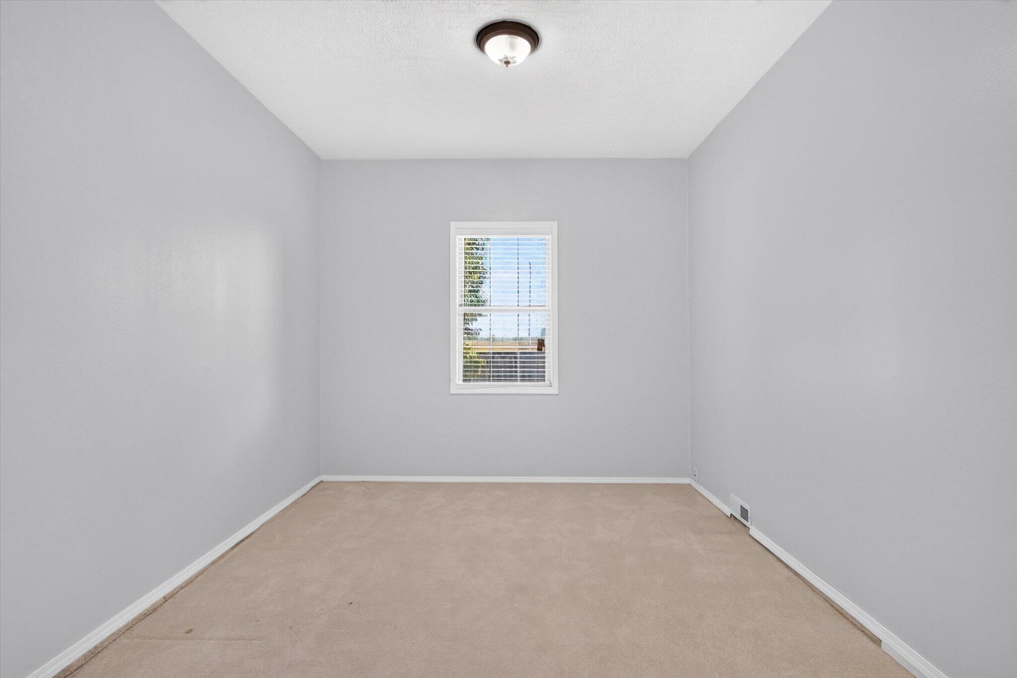 802 East Current Drive Property Photo 21