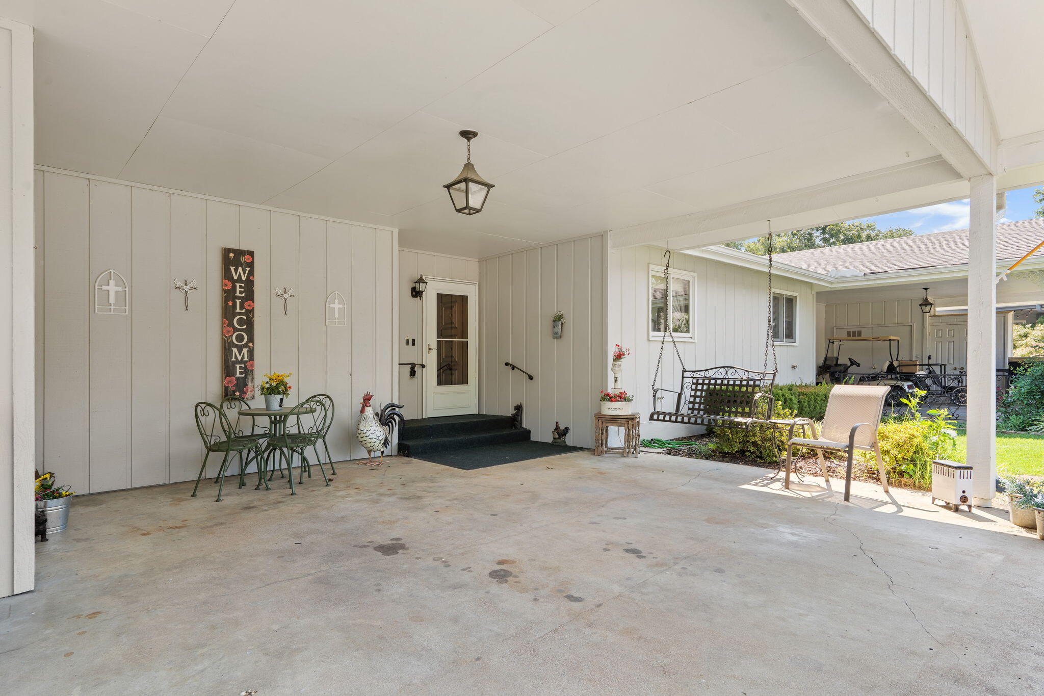 16 Ash Court Property Photo 5