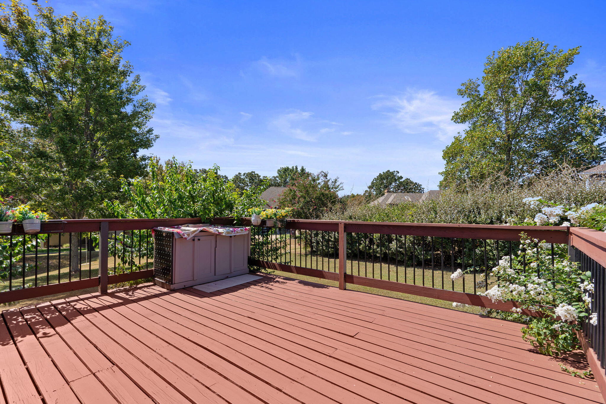 220 Lancashire Drive Property Photo 29