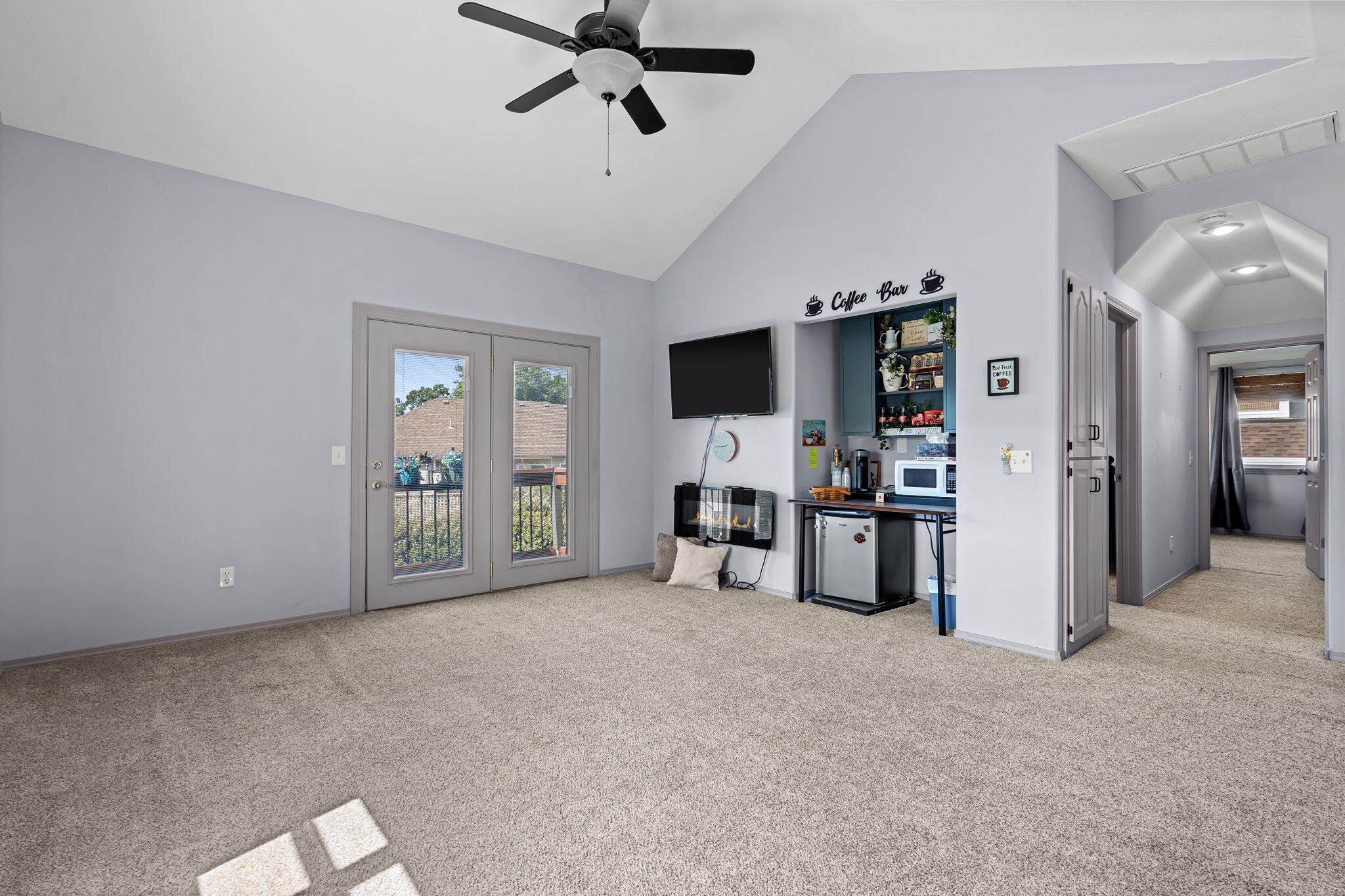 220 Lancashire Drive Property Photo 33