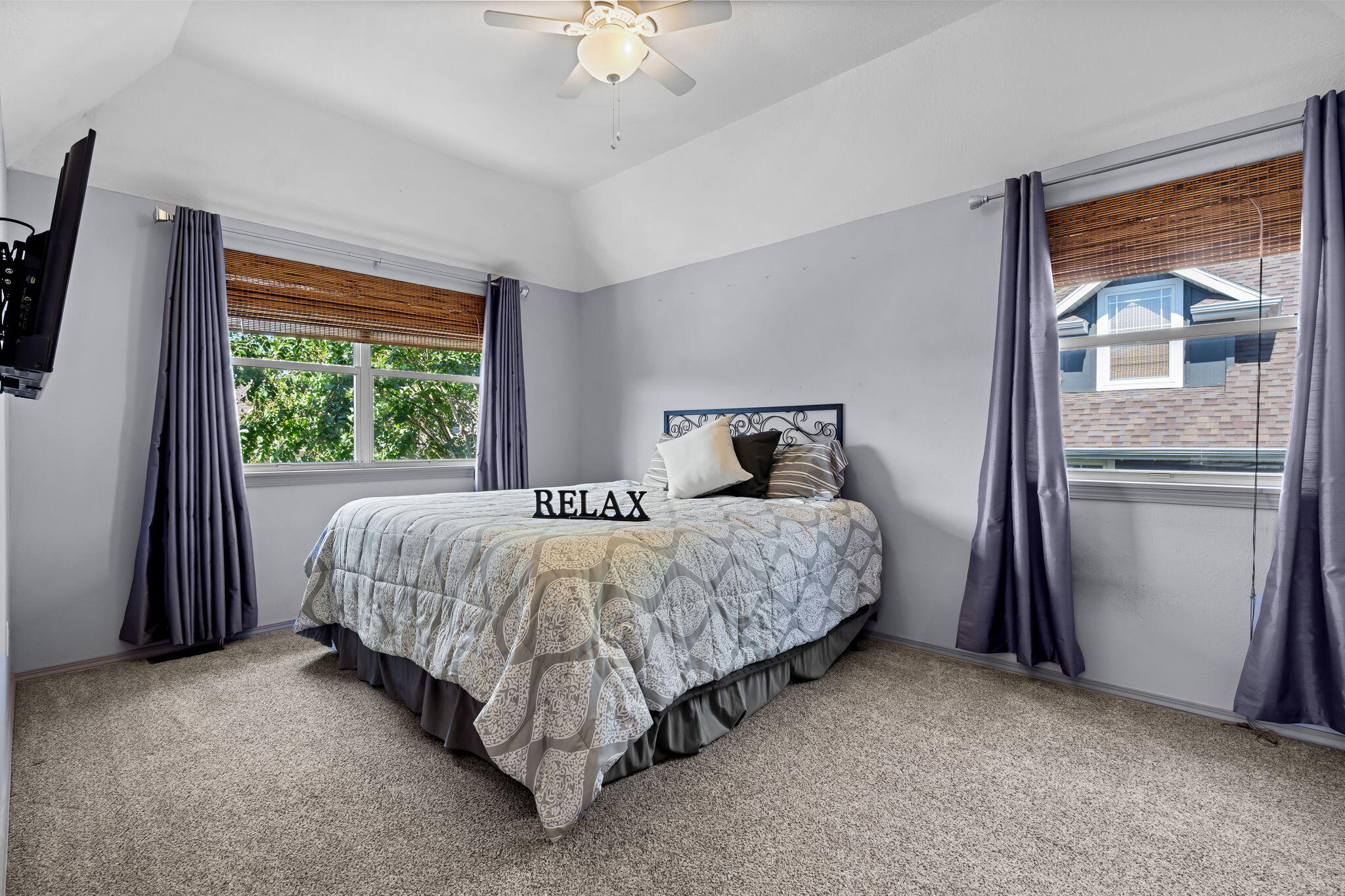 220 Lancashire Drive Property Photo 35