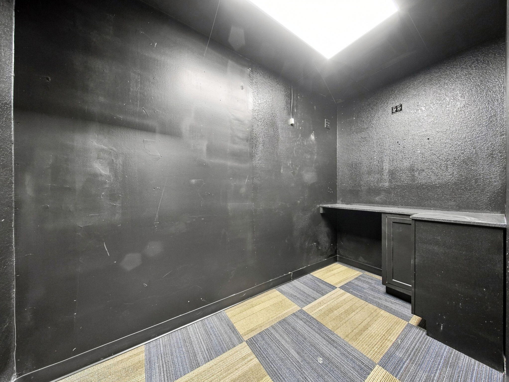 838 South Glenstone Avenue Property Photo 21