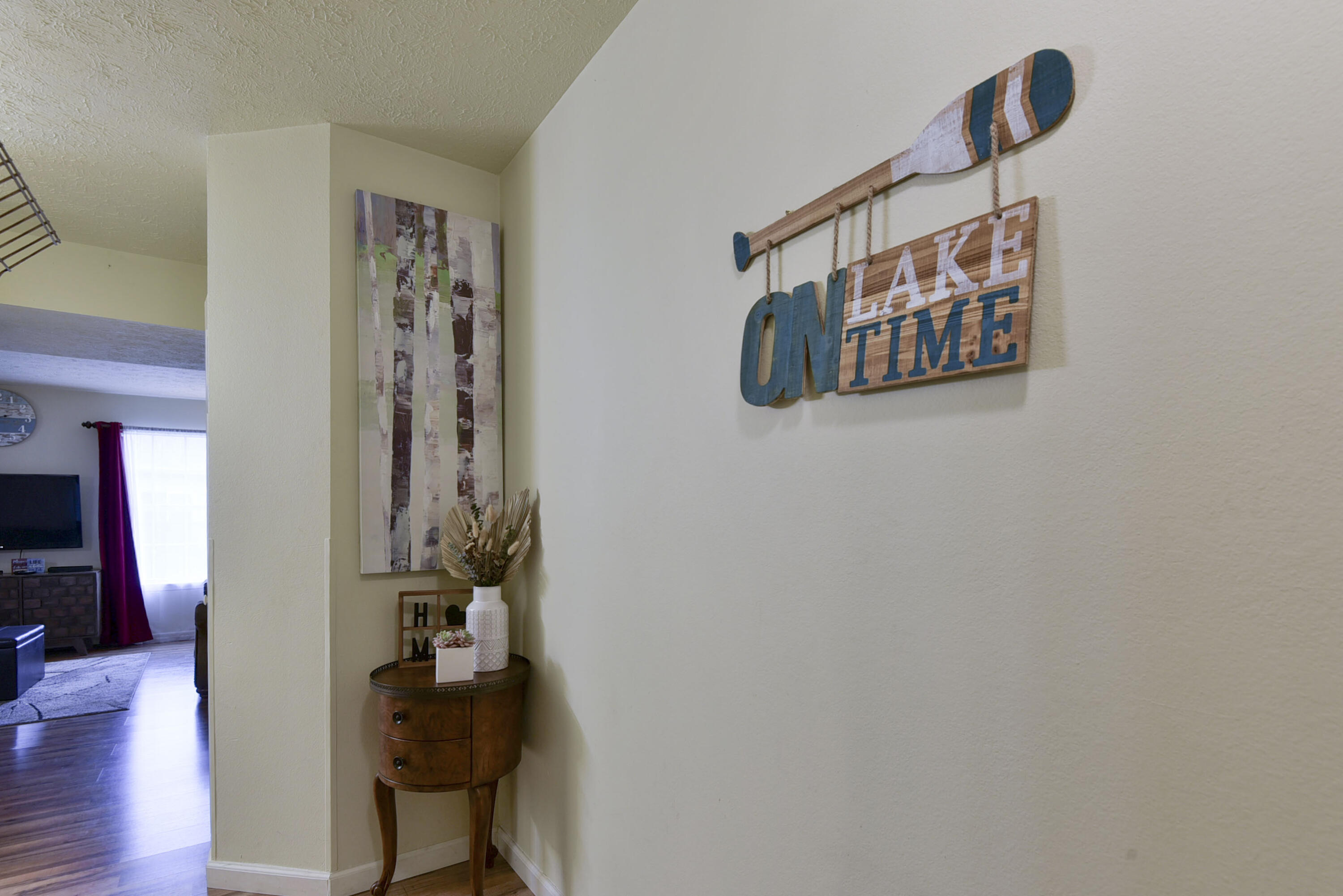 520 Abby Lane Apt 2 Property Photo 2