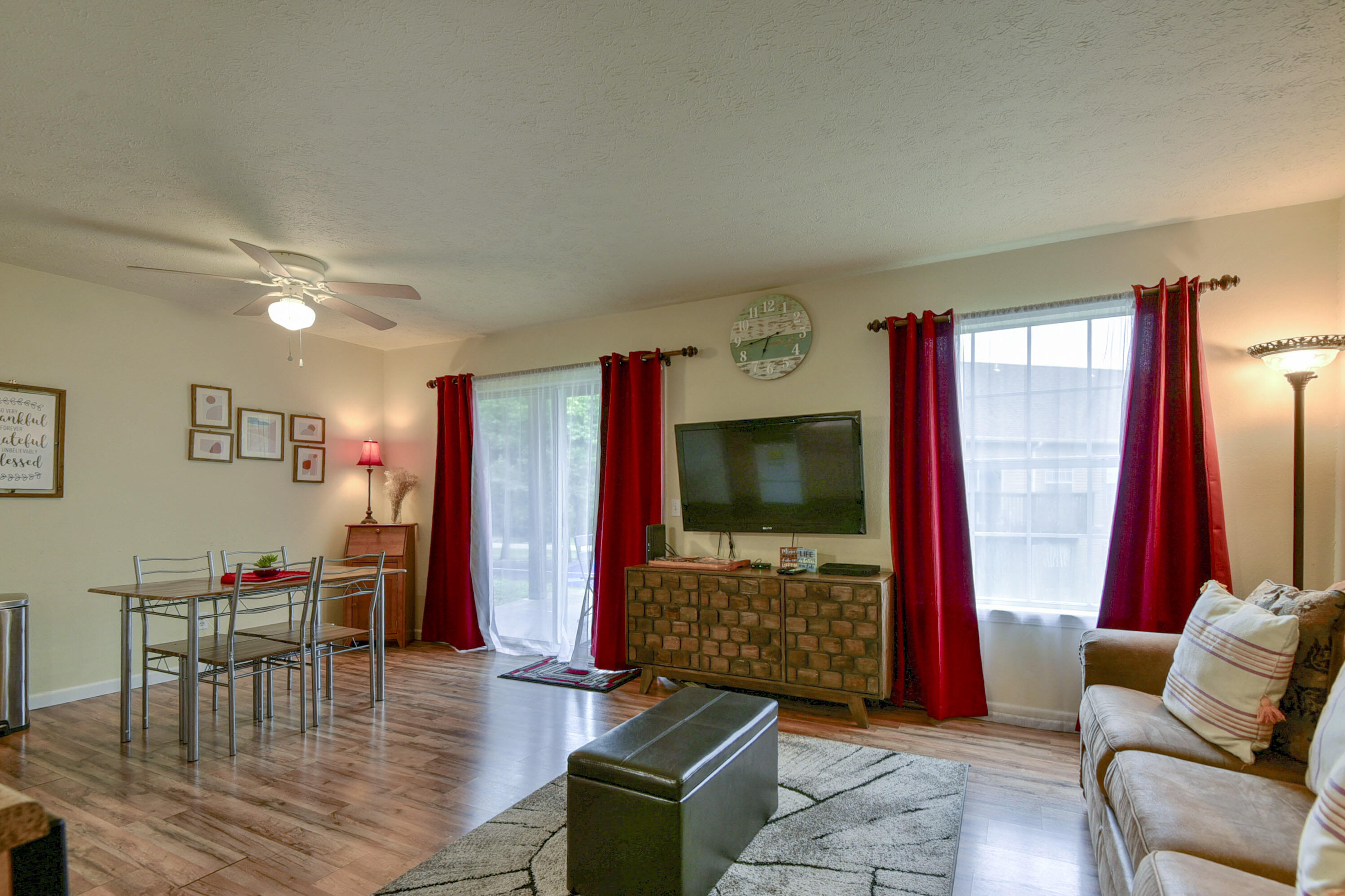 520 Abby Lane Apt 2 Property Photo 3