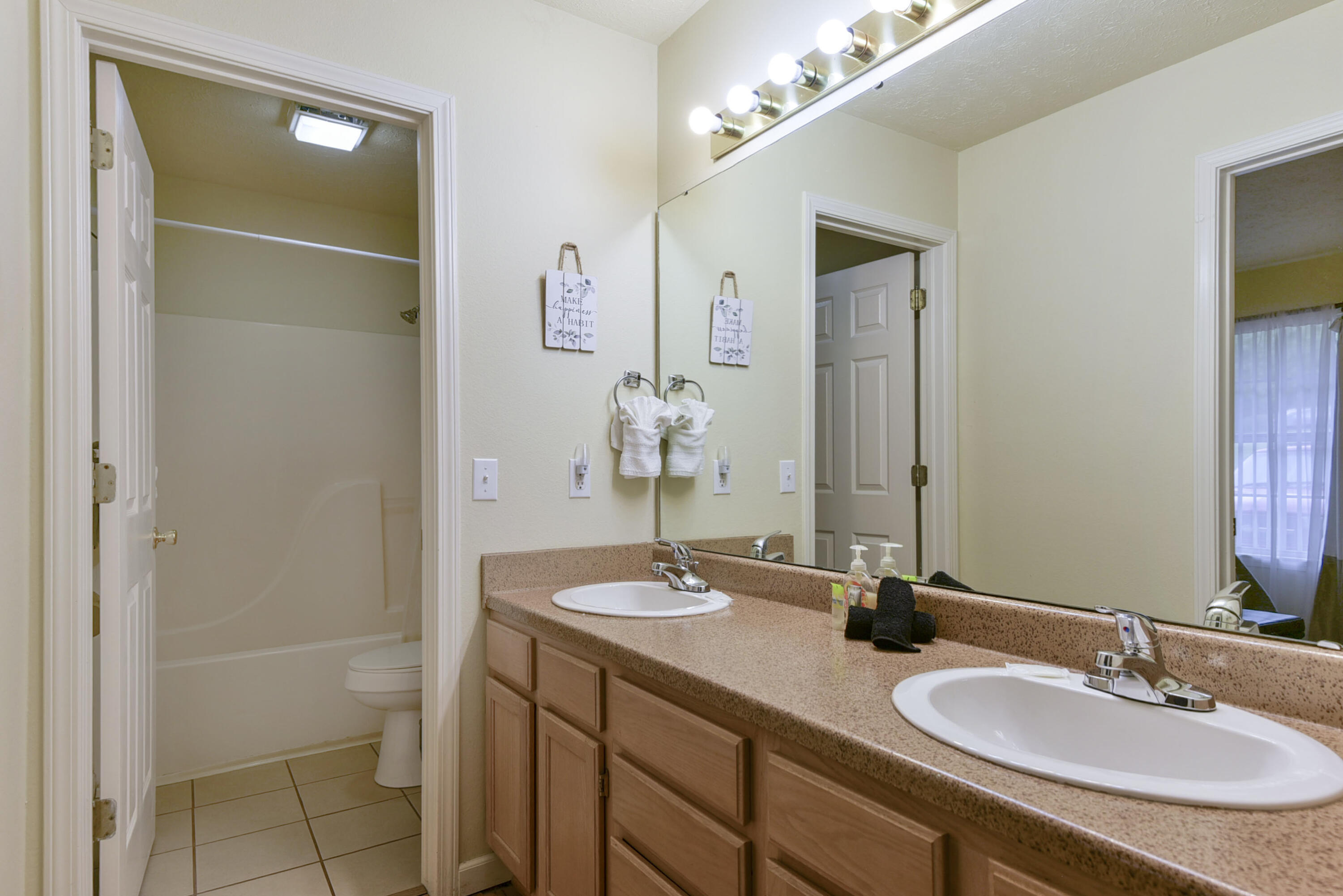 520 Abby Lane Apt 2 Property Photo 11